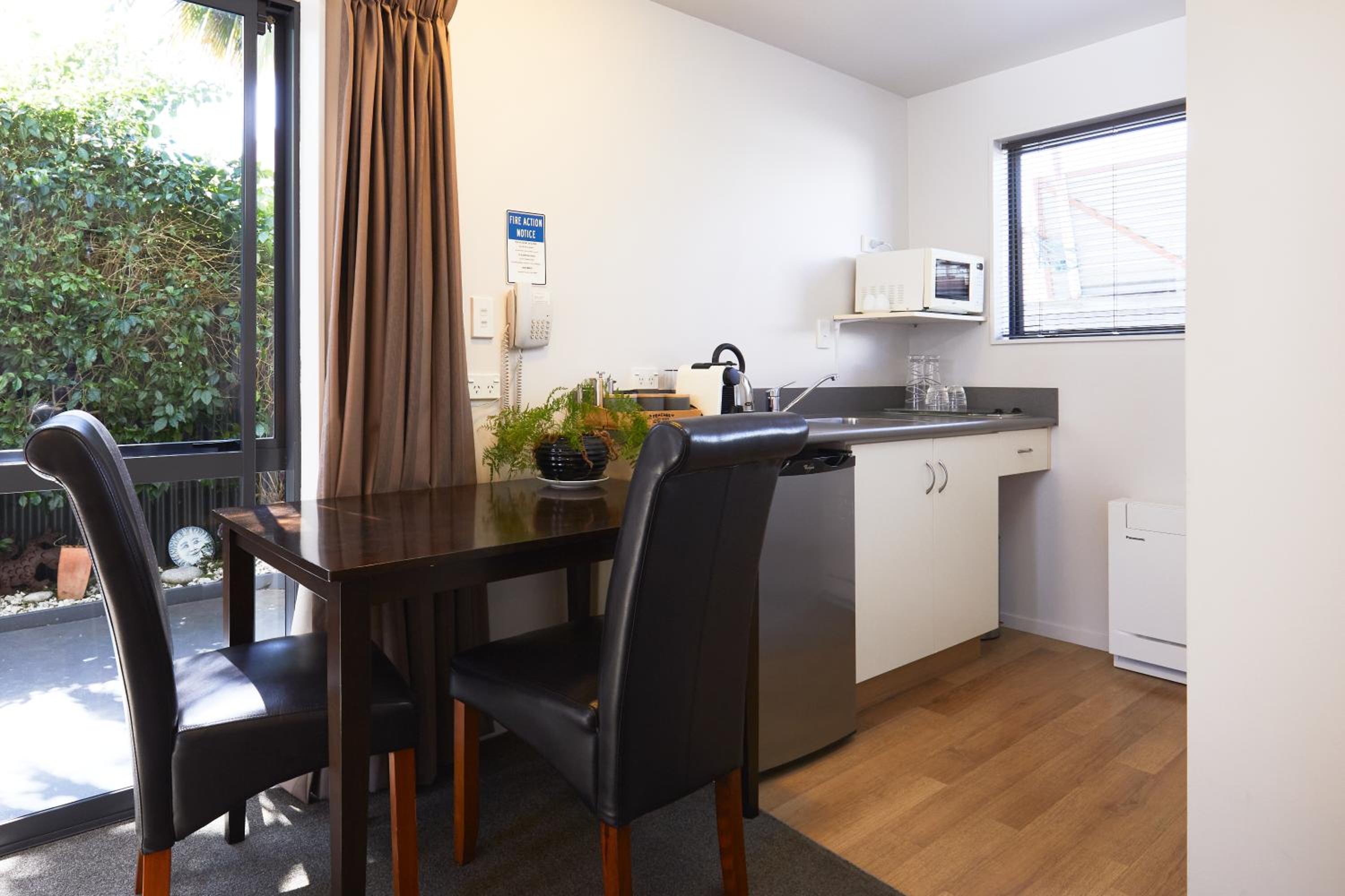 Blenheim Palms Motel