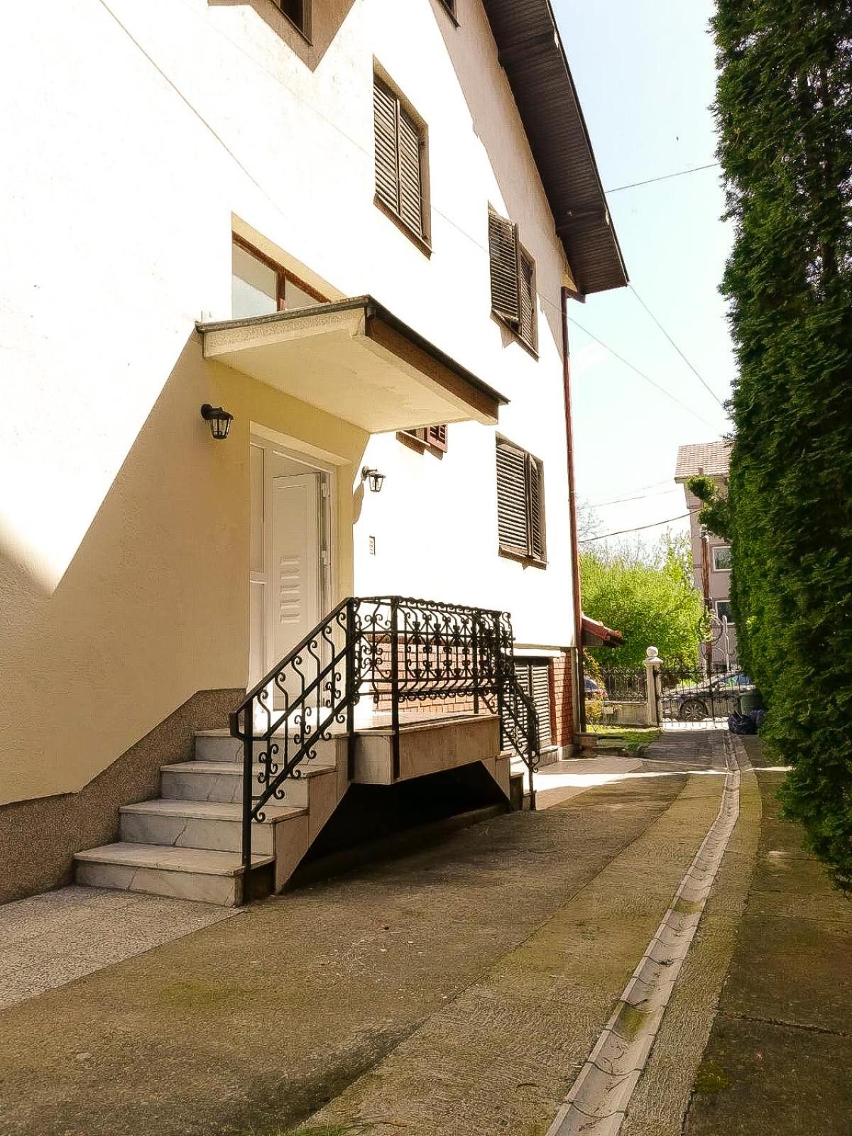 Vila Nikola view 3