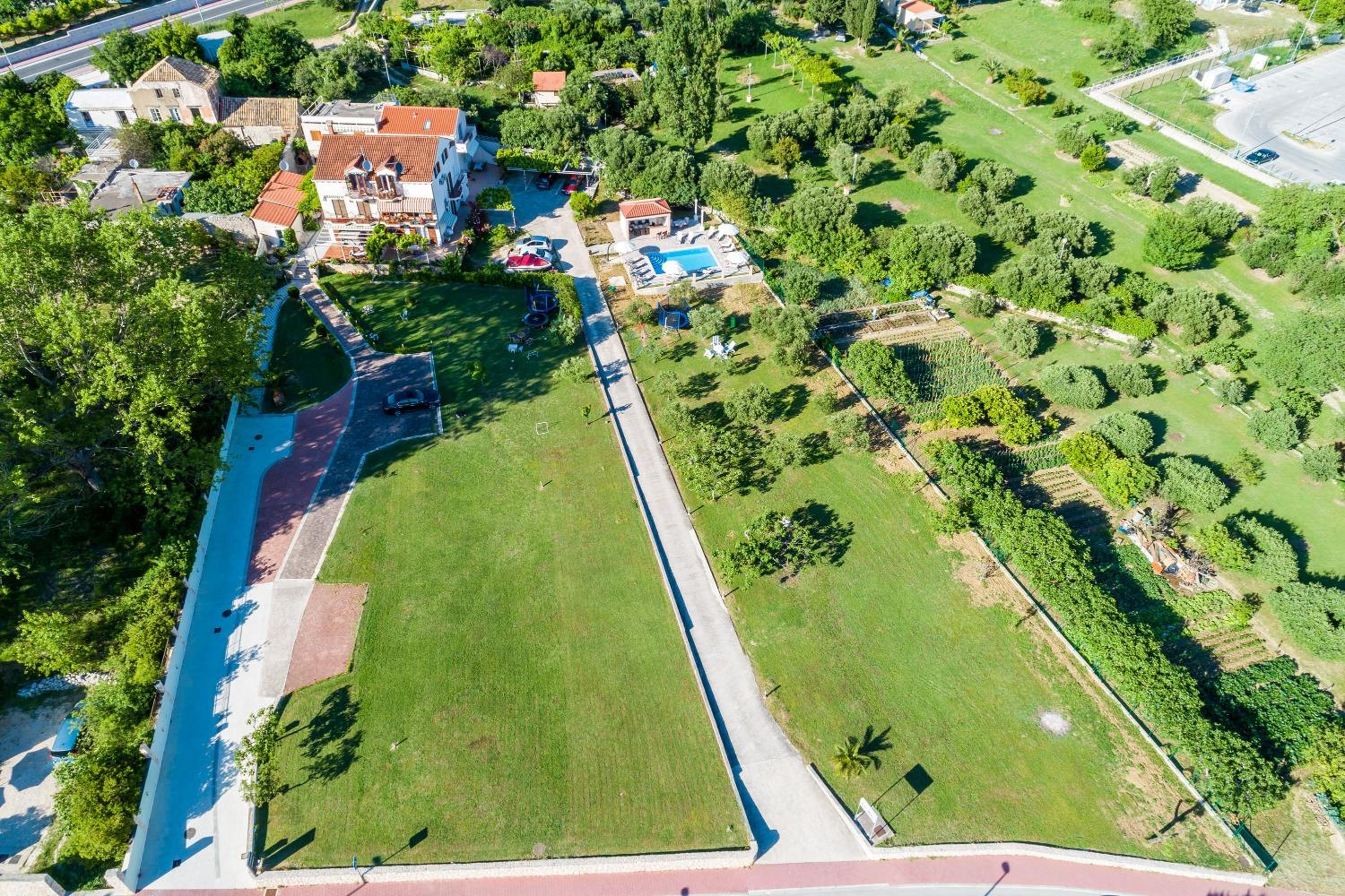 Apartments Mali Paradiso