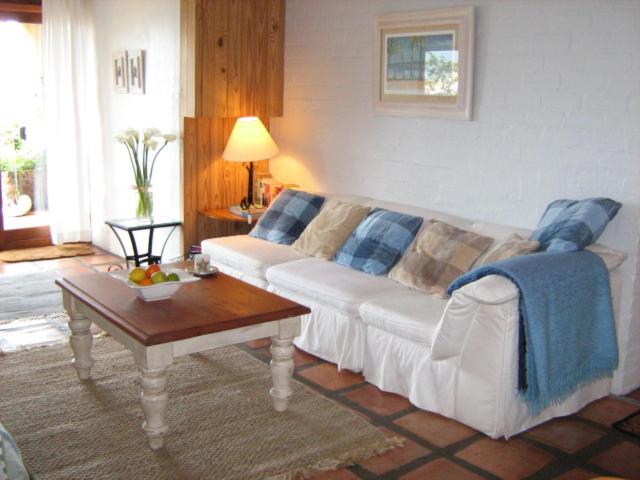 Bayview Mountain Seafacing Cottages view 4