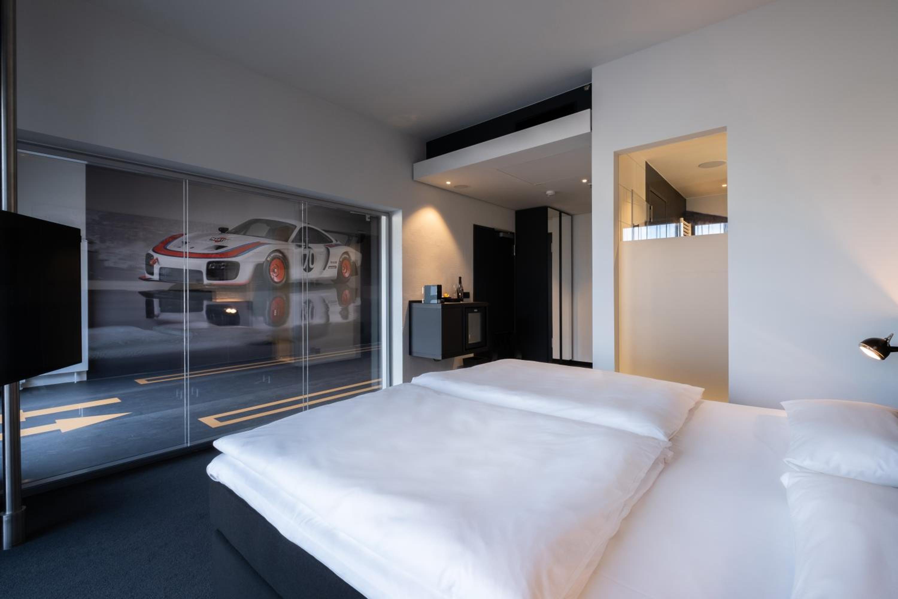 V8 Hotel Köln at MOTORWORLD