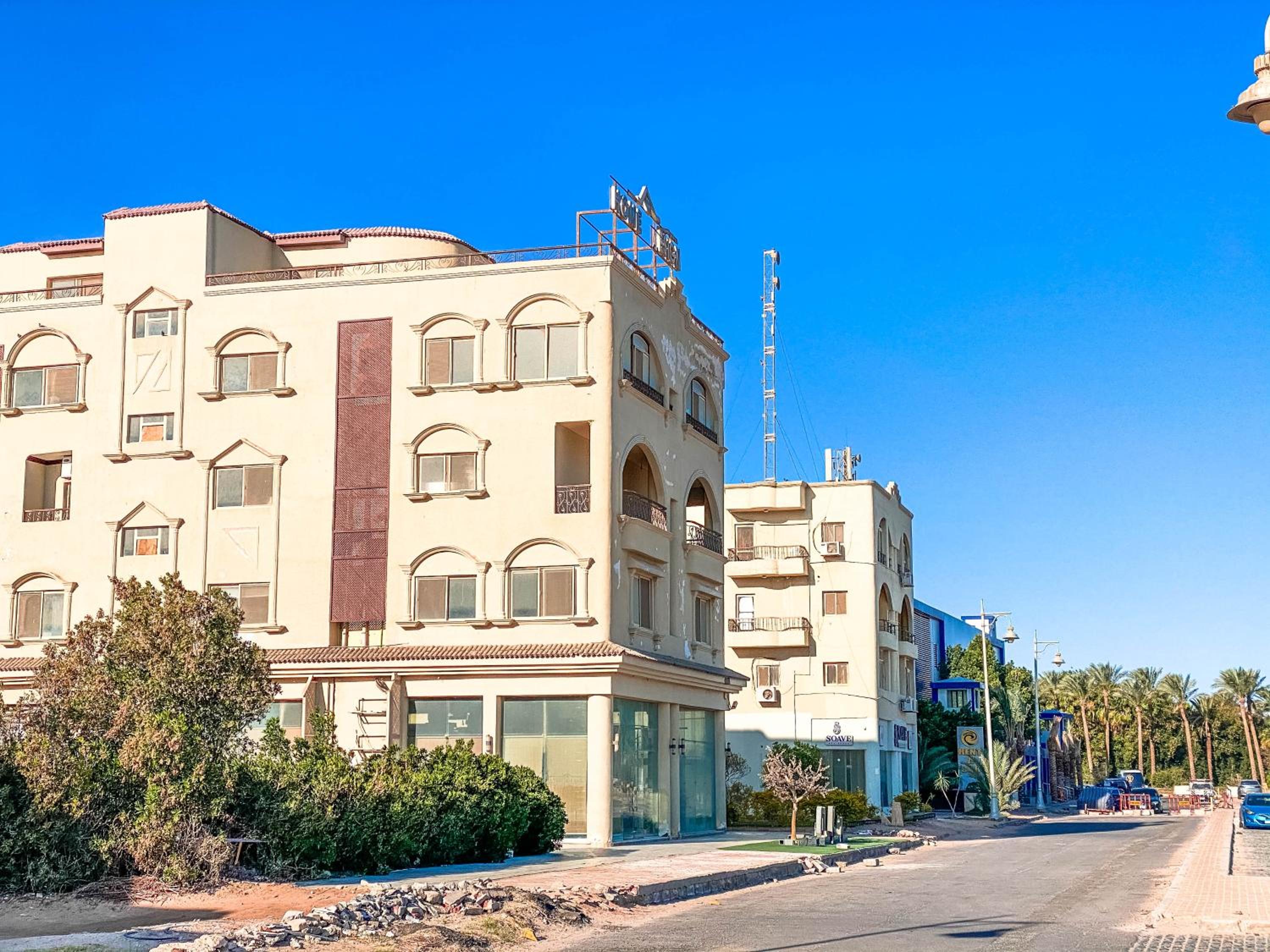 The Touristic Promenade Apartment