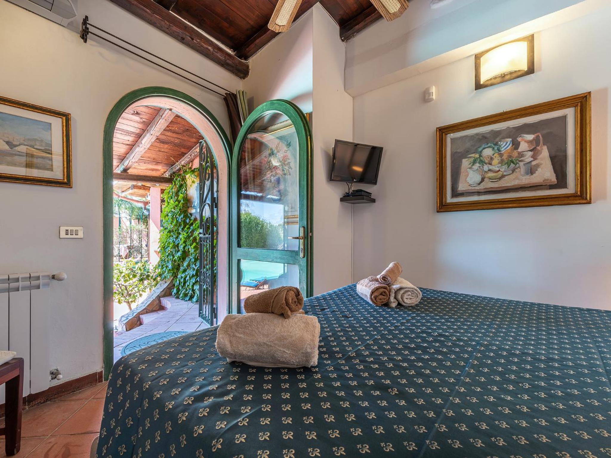 Guest House Villa Verde - Short Term Room Rentals