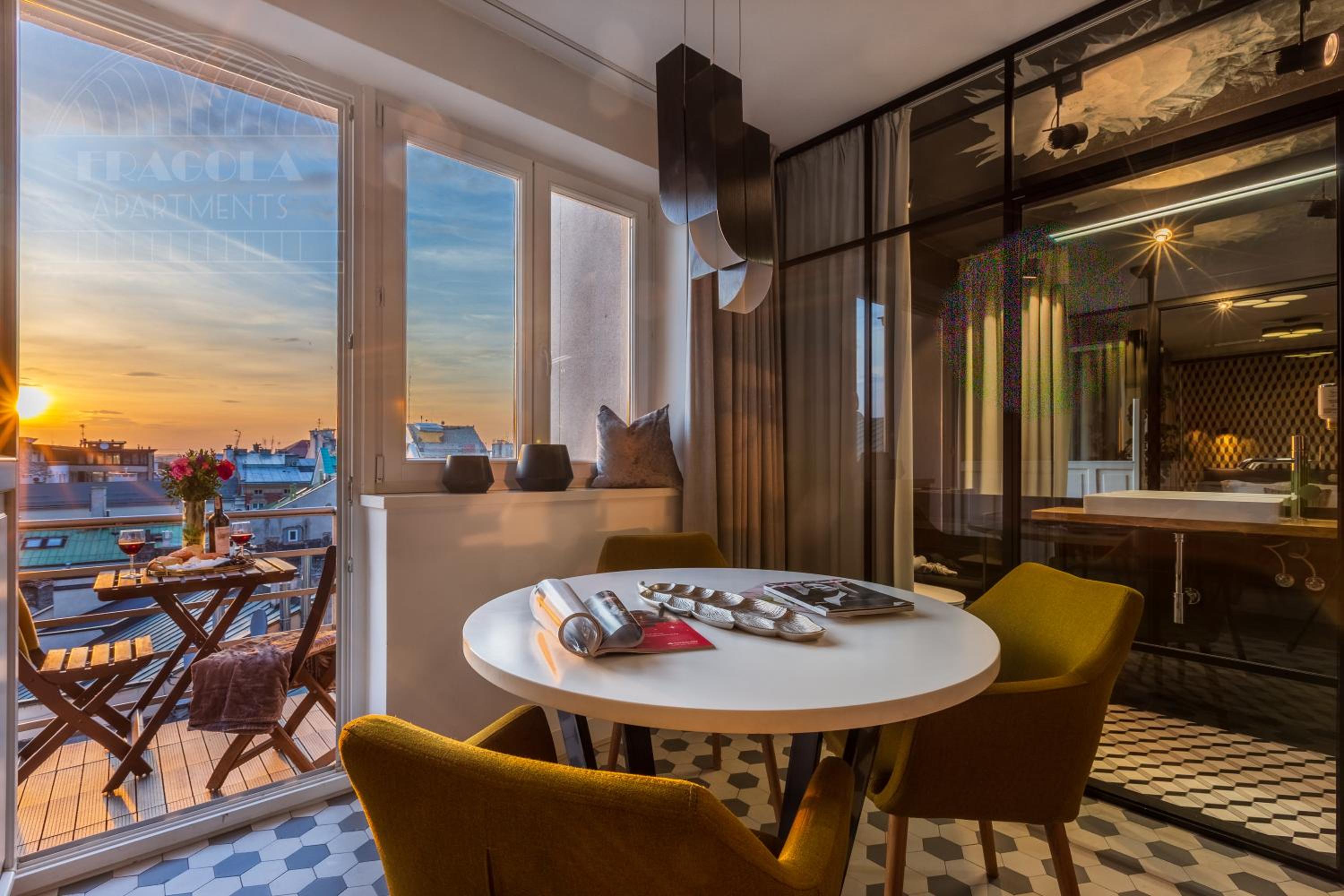 Feniks Fragola Apartments