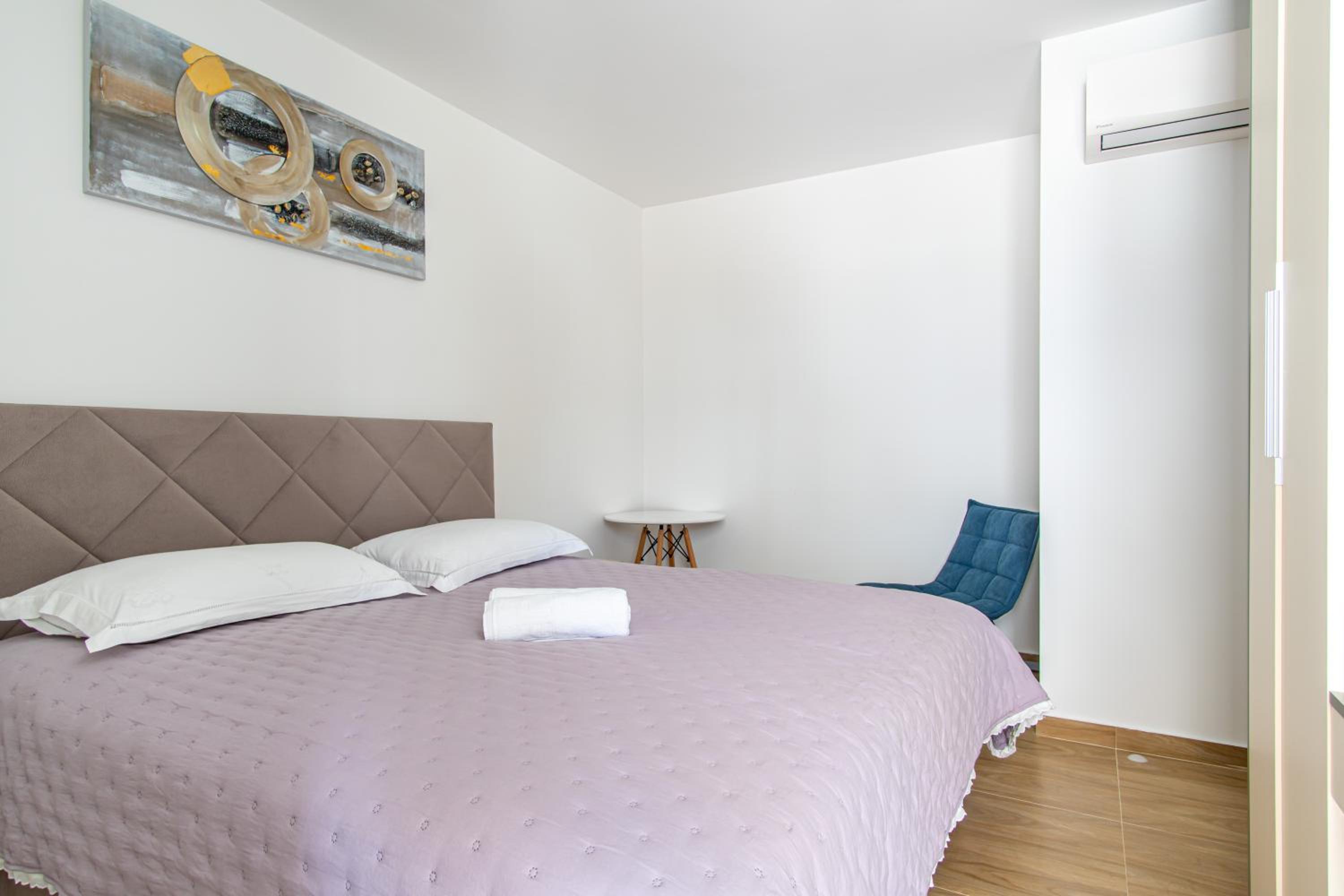 Ledeno more Luxury Apartments view 5