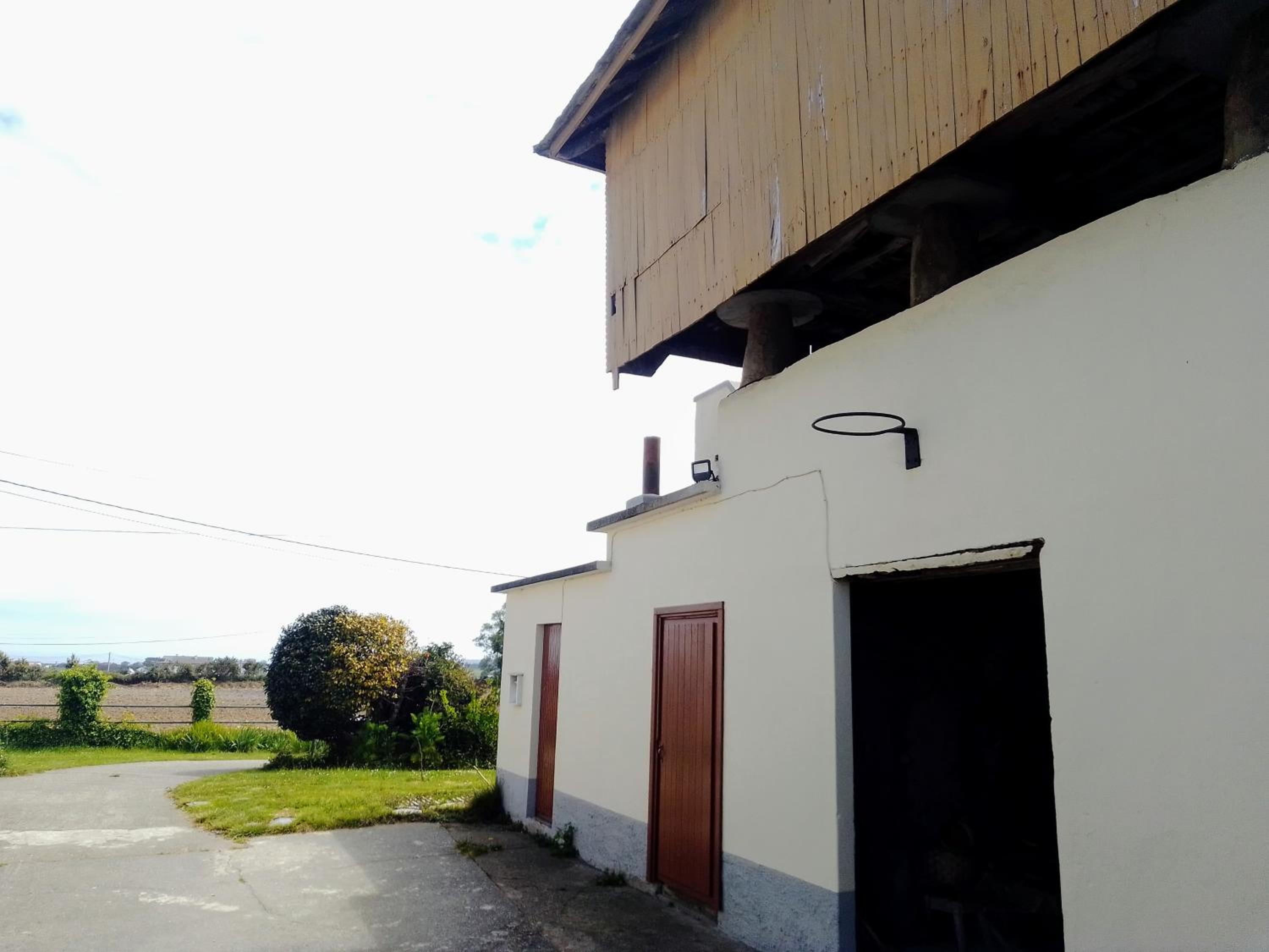 Photo 31
