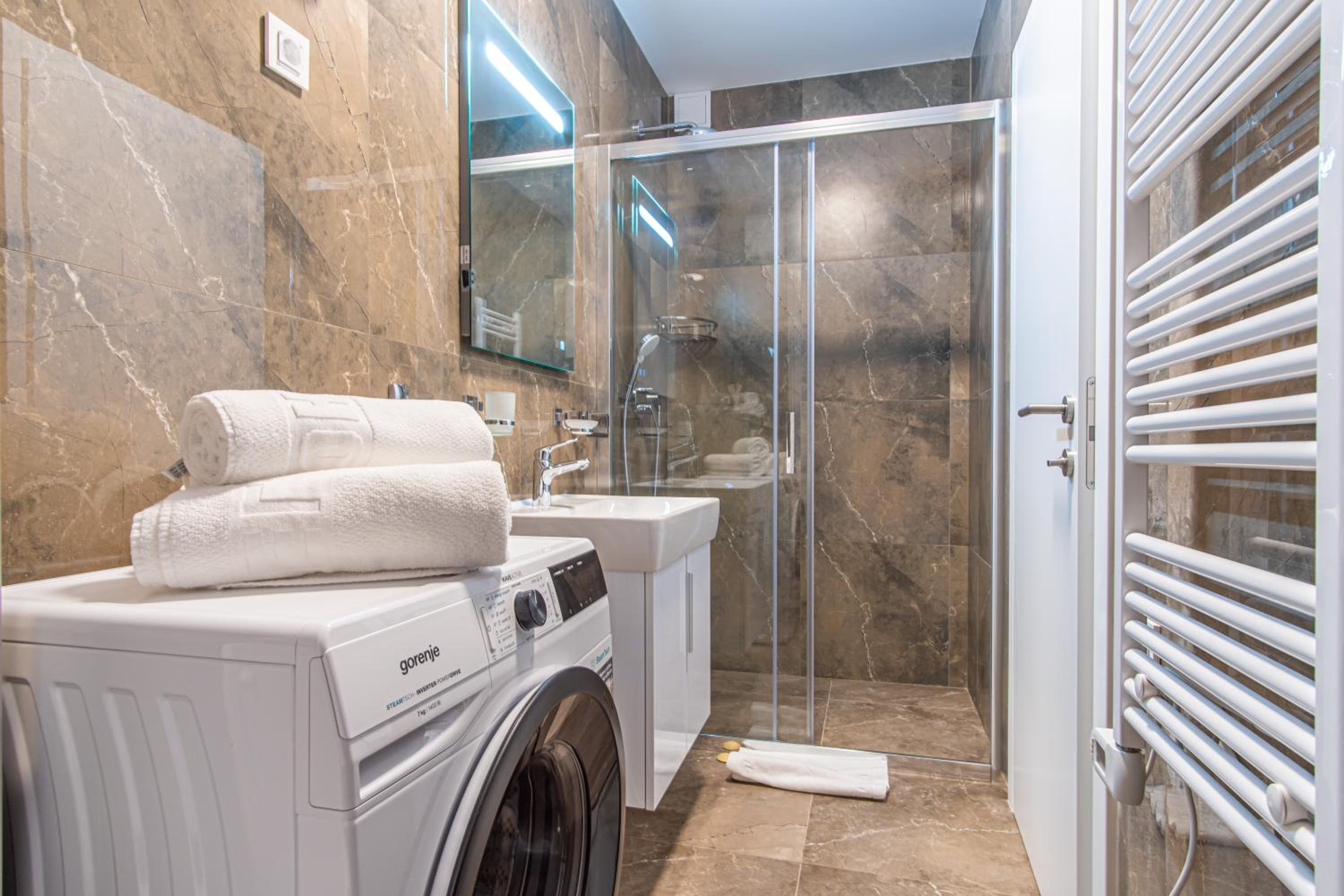 Photo 74