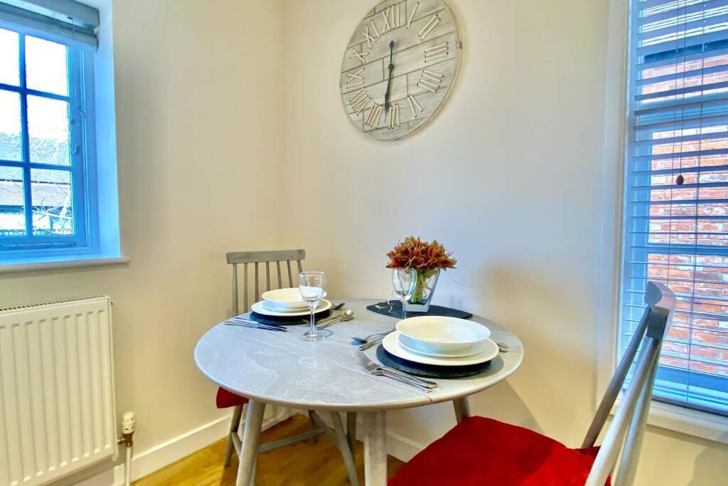 Tilly's a perfect apartment in the Market Town of Ledbury view 2