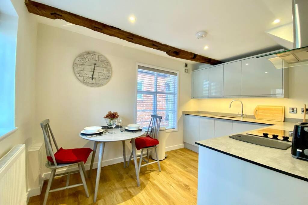 Tilly's a perfect apartment in the Market Town of Ledbury view 4