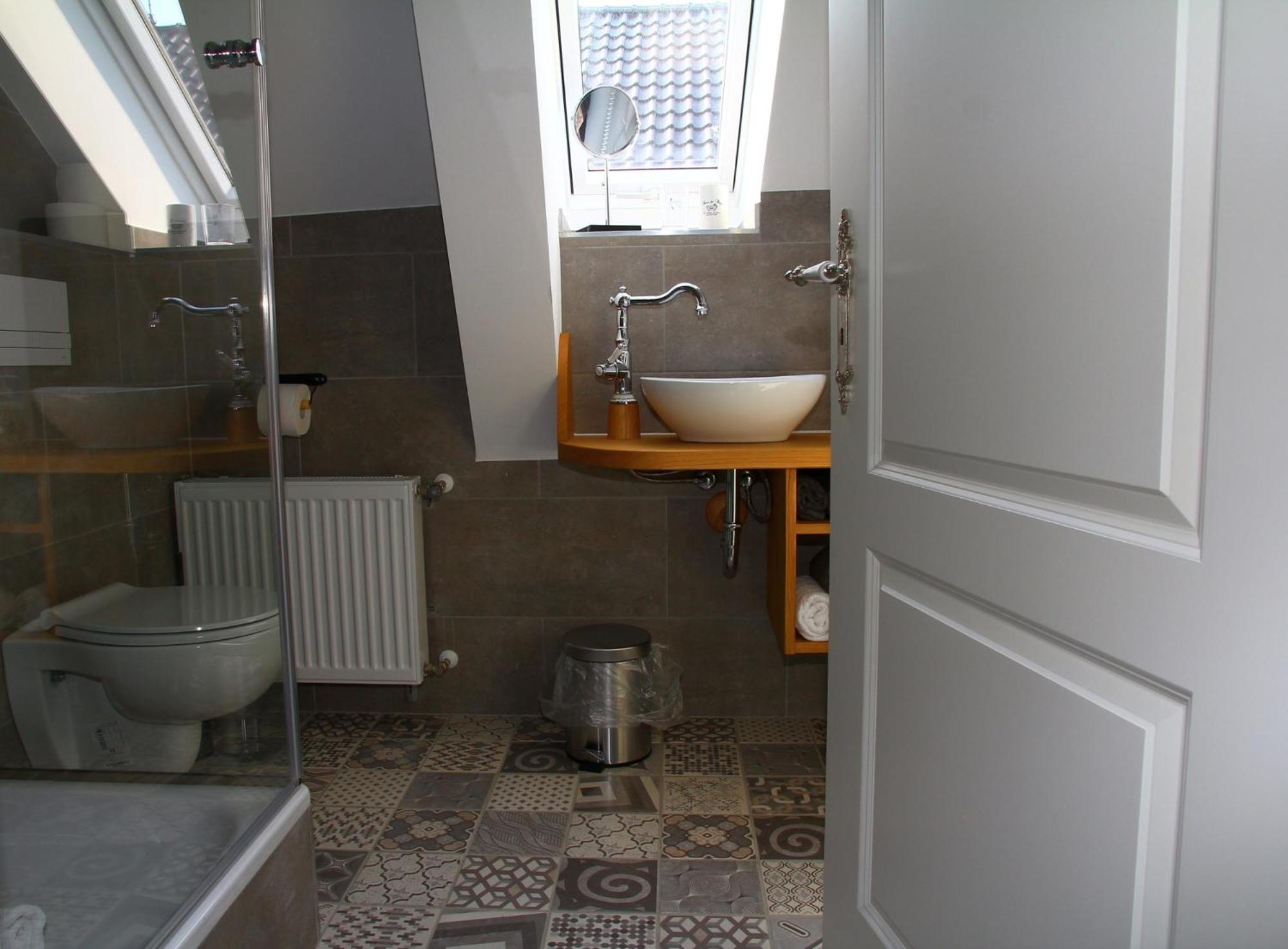 Photo 42
