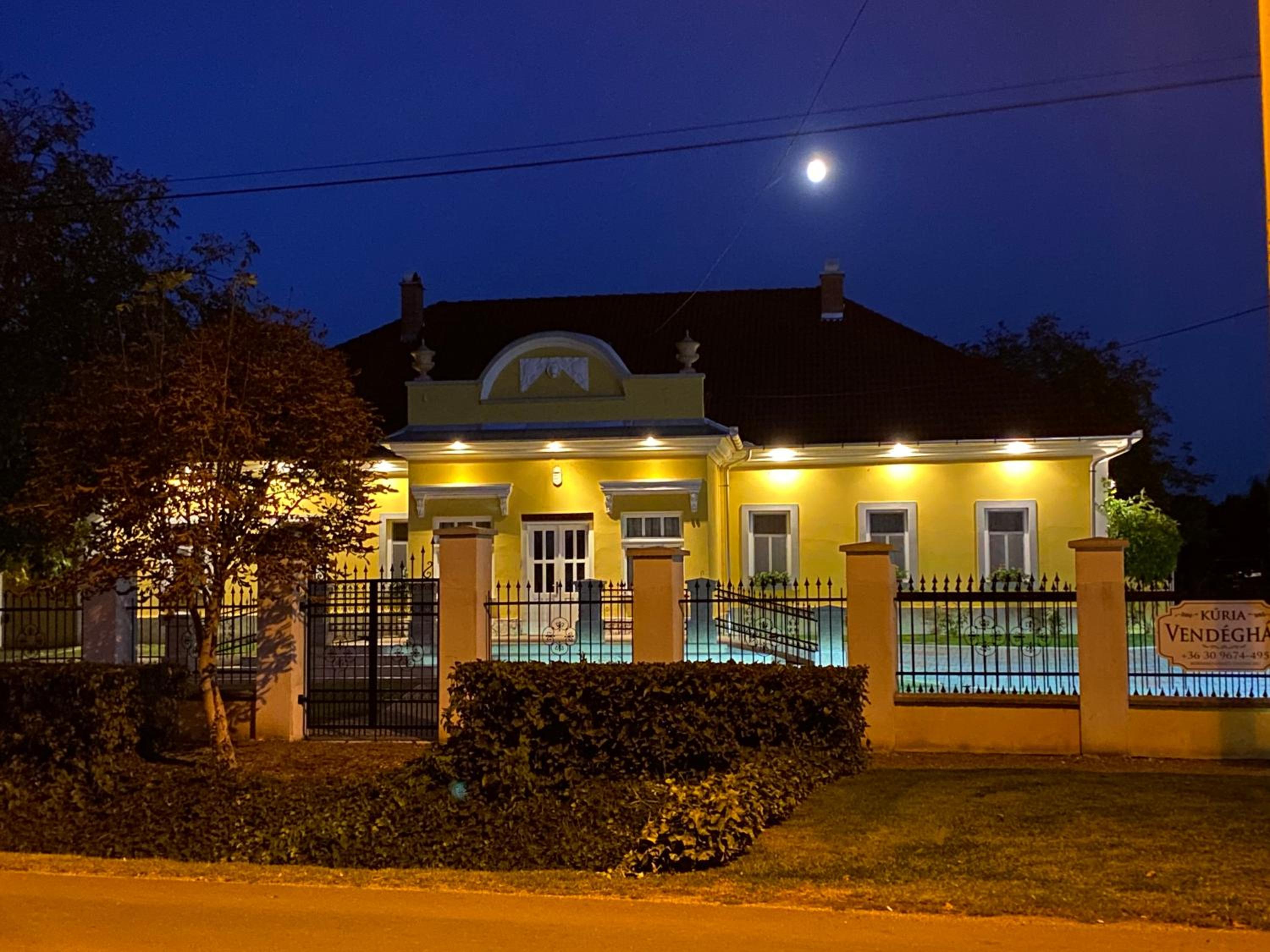 Kúria Vendégház view 5