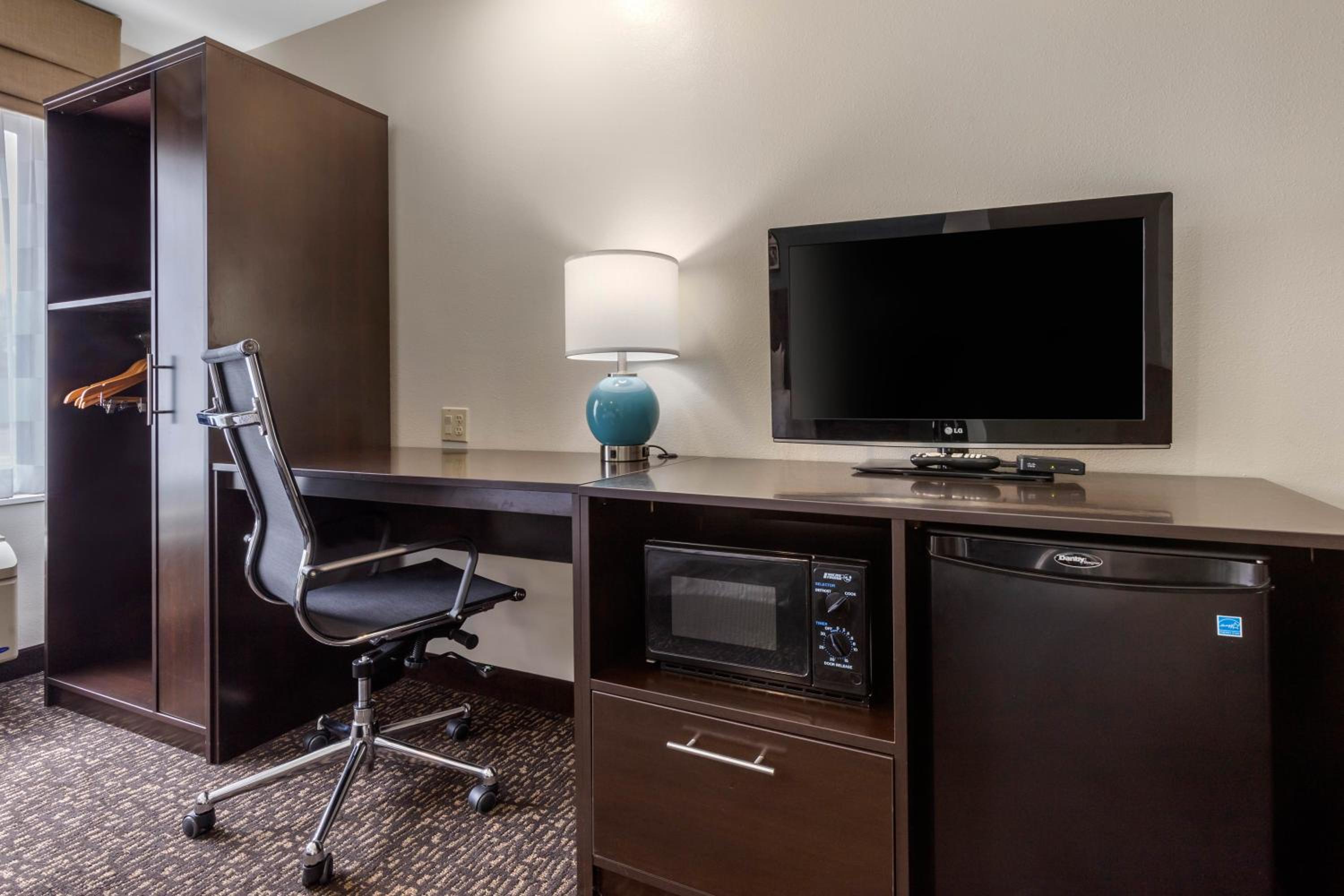Sleep Inn & Suites Johnson City