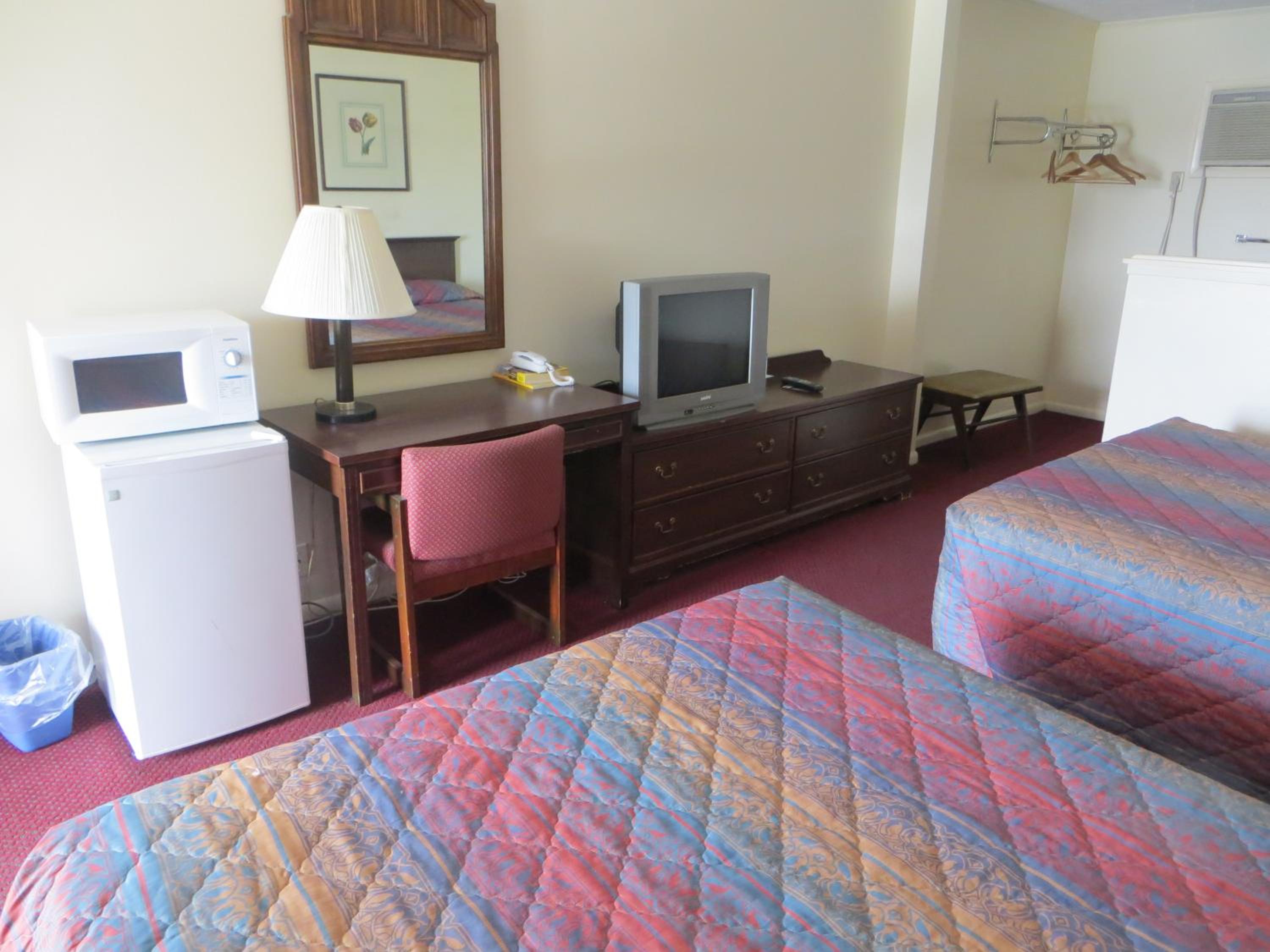 Traveler's Lodge view 2
