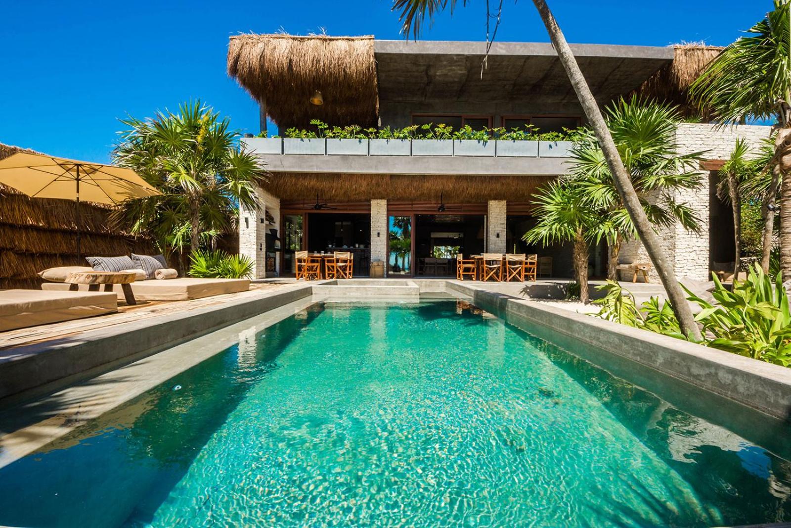 Beachfront Villa Soliman Bay 12