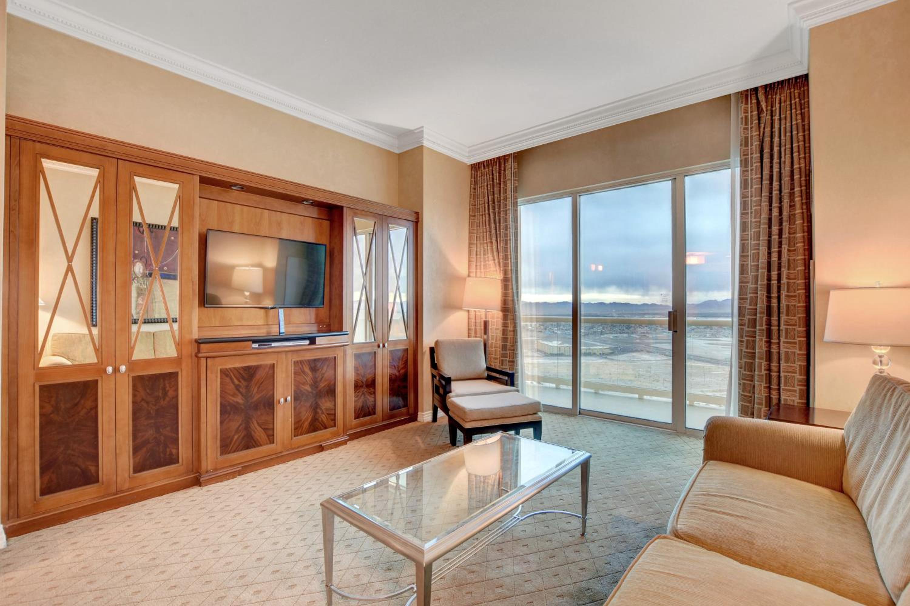 Signature MGM 1 Bedroom Penthouse Suite
