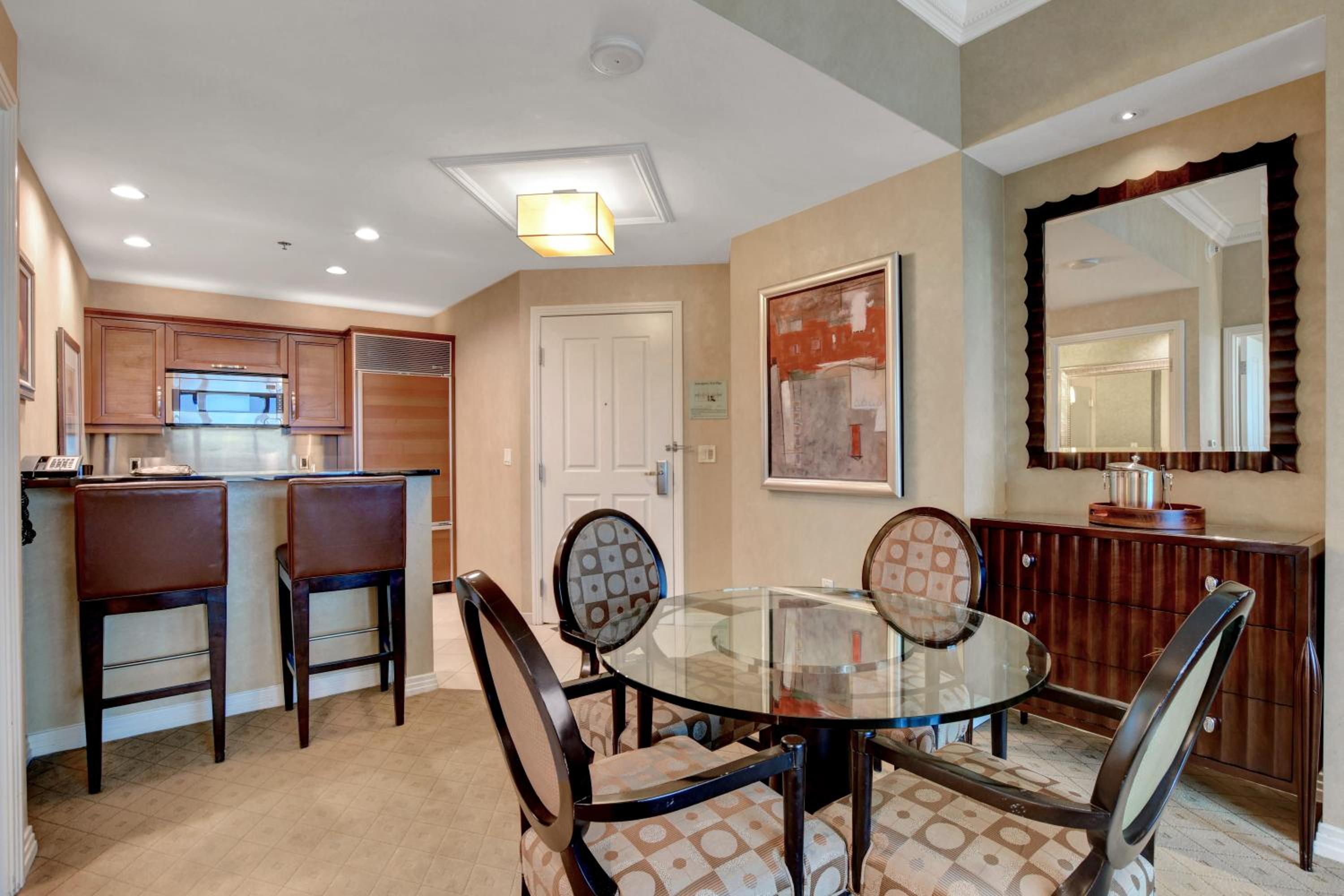Signature MGM 1 Bedroom Penthouse Suite