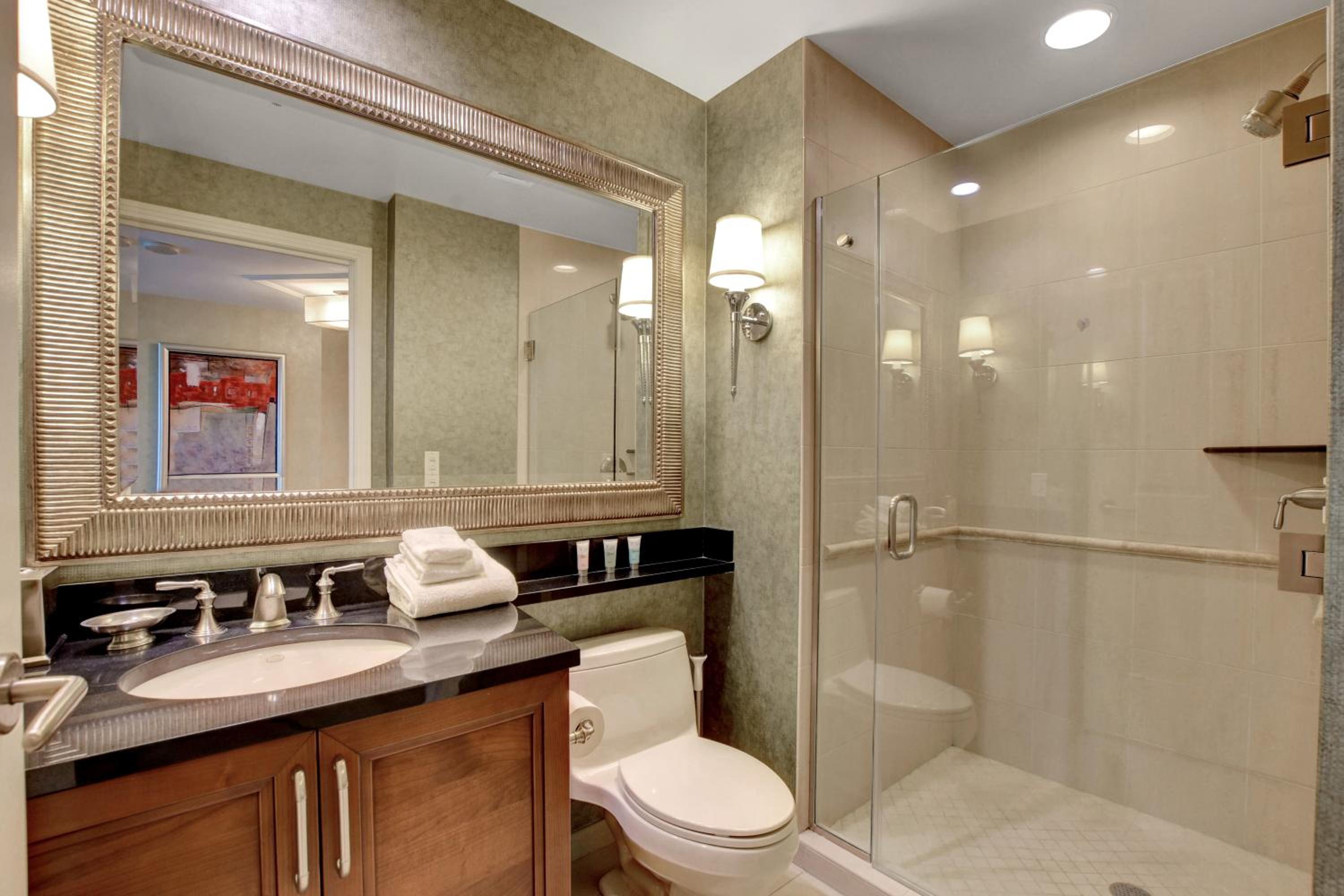 Signature MGM 1 Bedroom Penthouse Suite