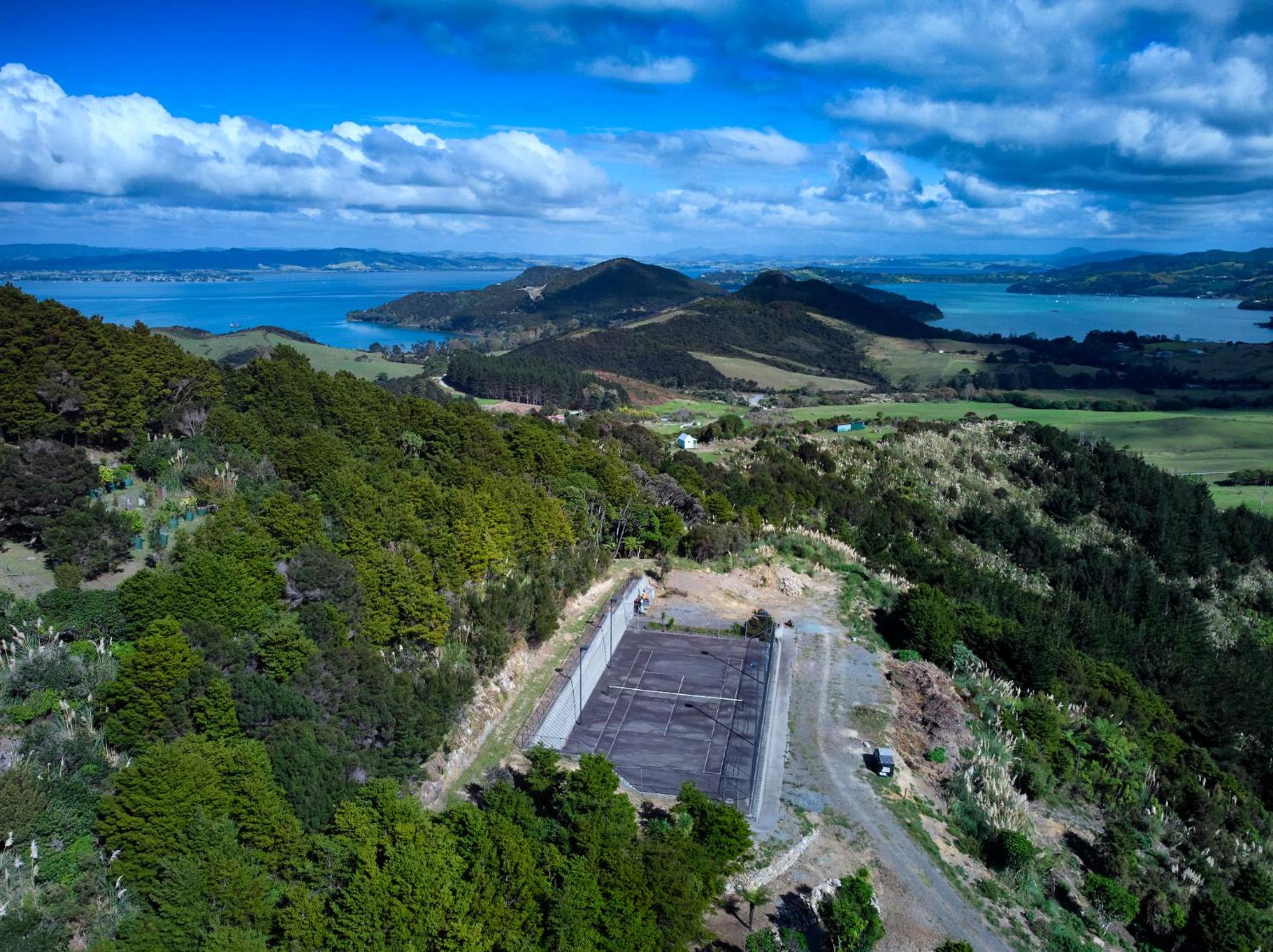 Parua Bay home with everything you'll need view 5