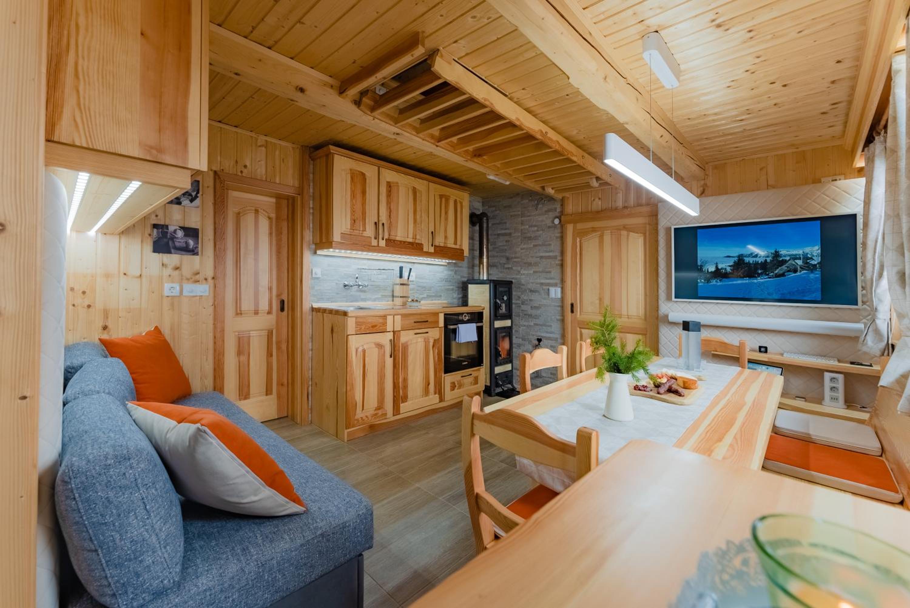 Alpine Chalet Velika Planina - Irenca - I Feel Alps view 2