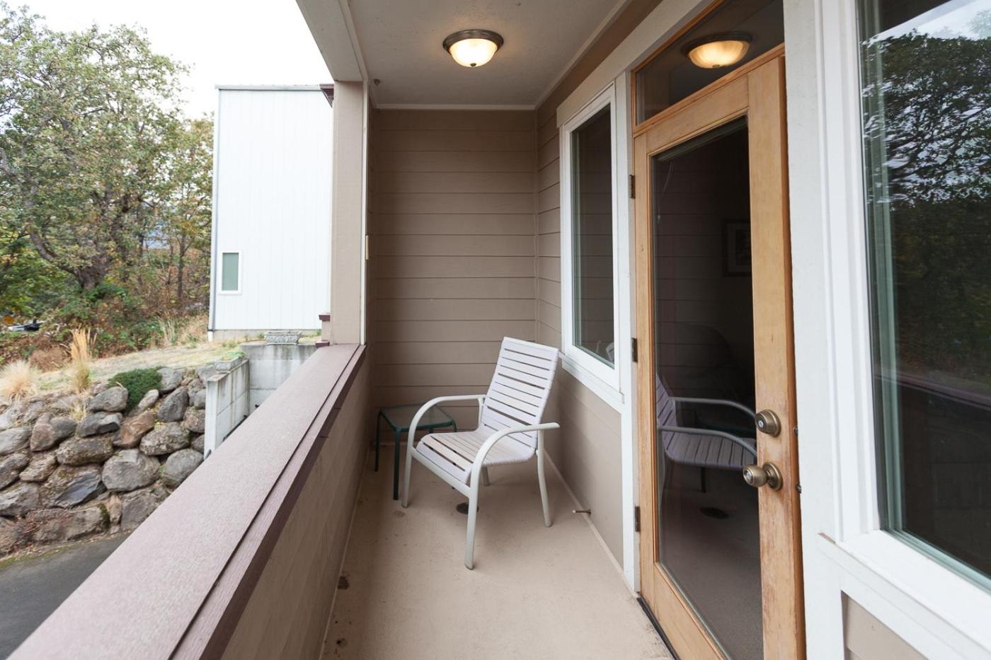 Columbia West condo