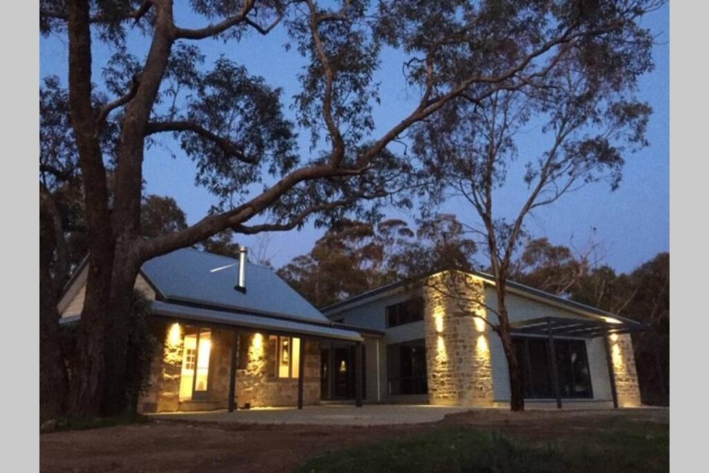 Benny's Retreat Luxury Bushland Escape