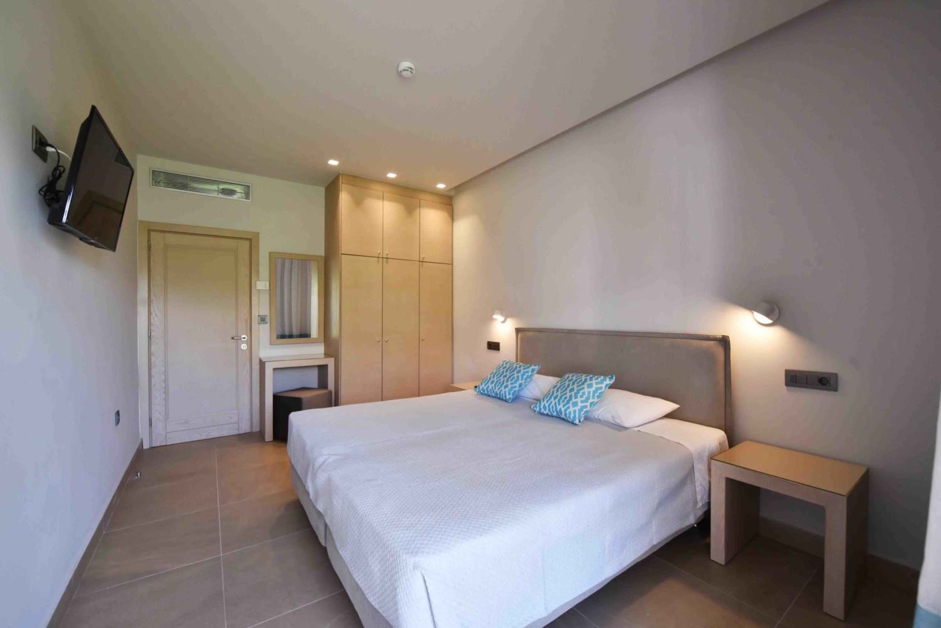 MIRAMARE LUXURY APARTMENTS