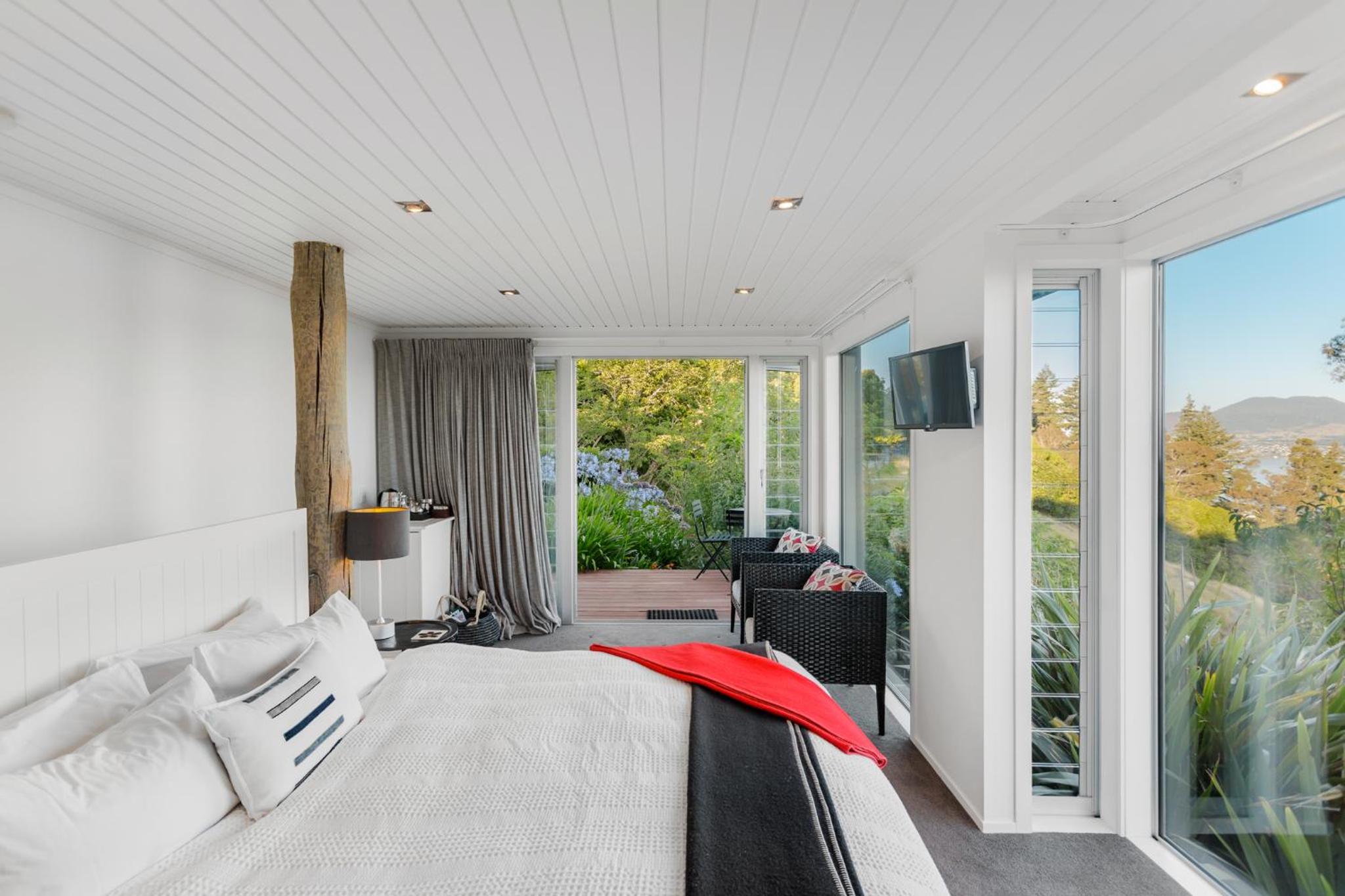 Acacia Cliffs Lodge