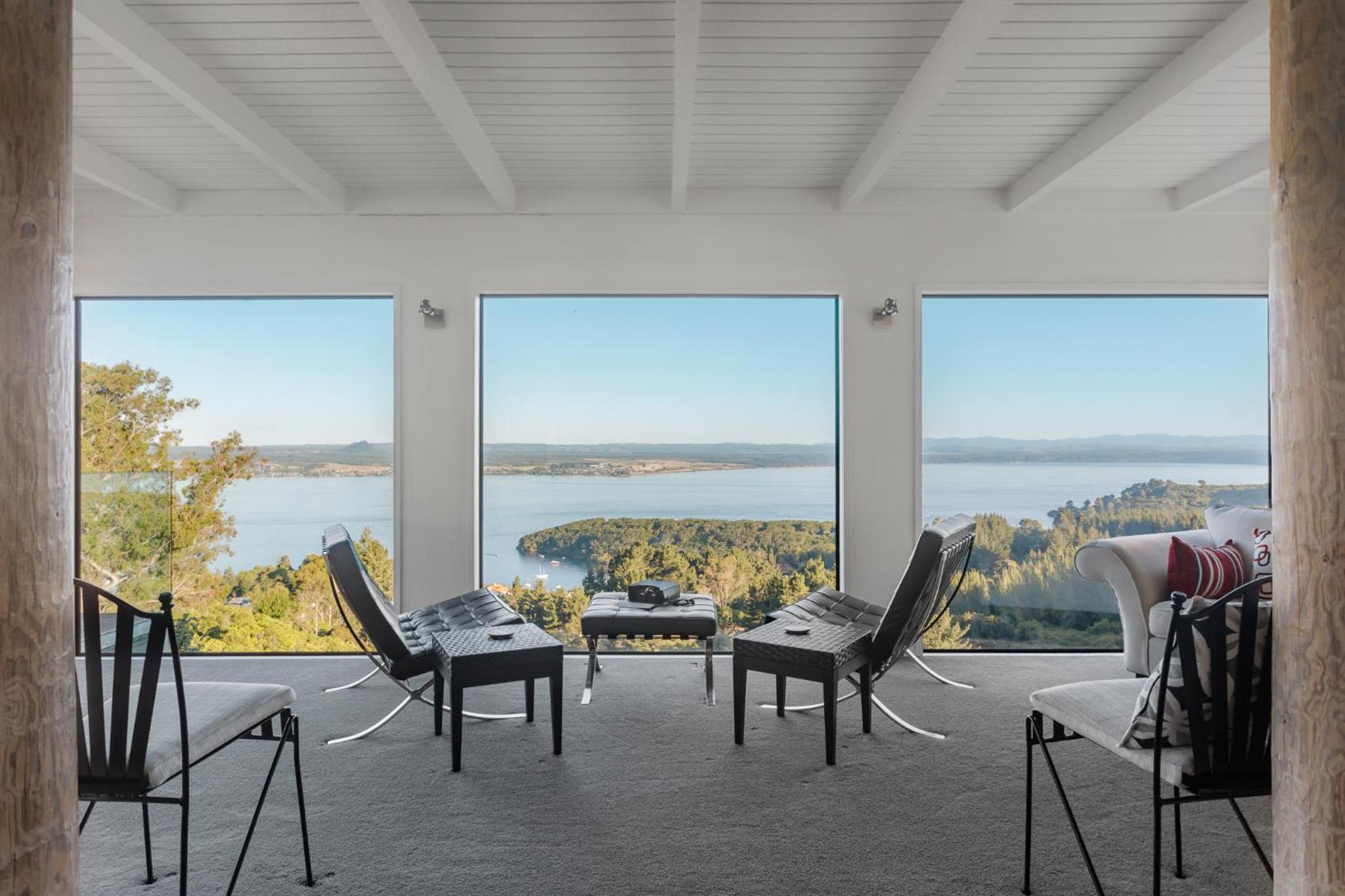 Acacia Cliffs Lodge