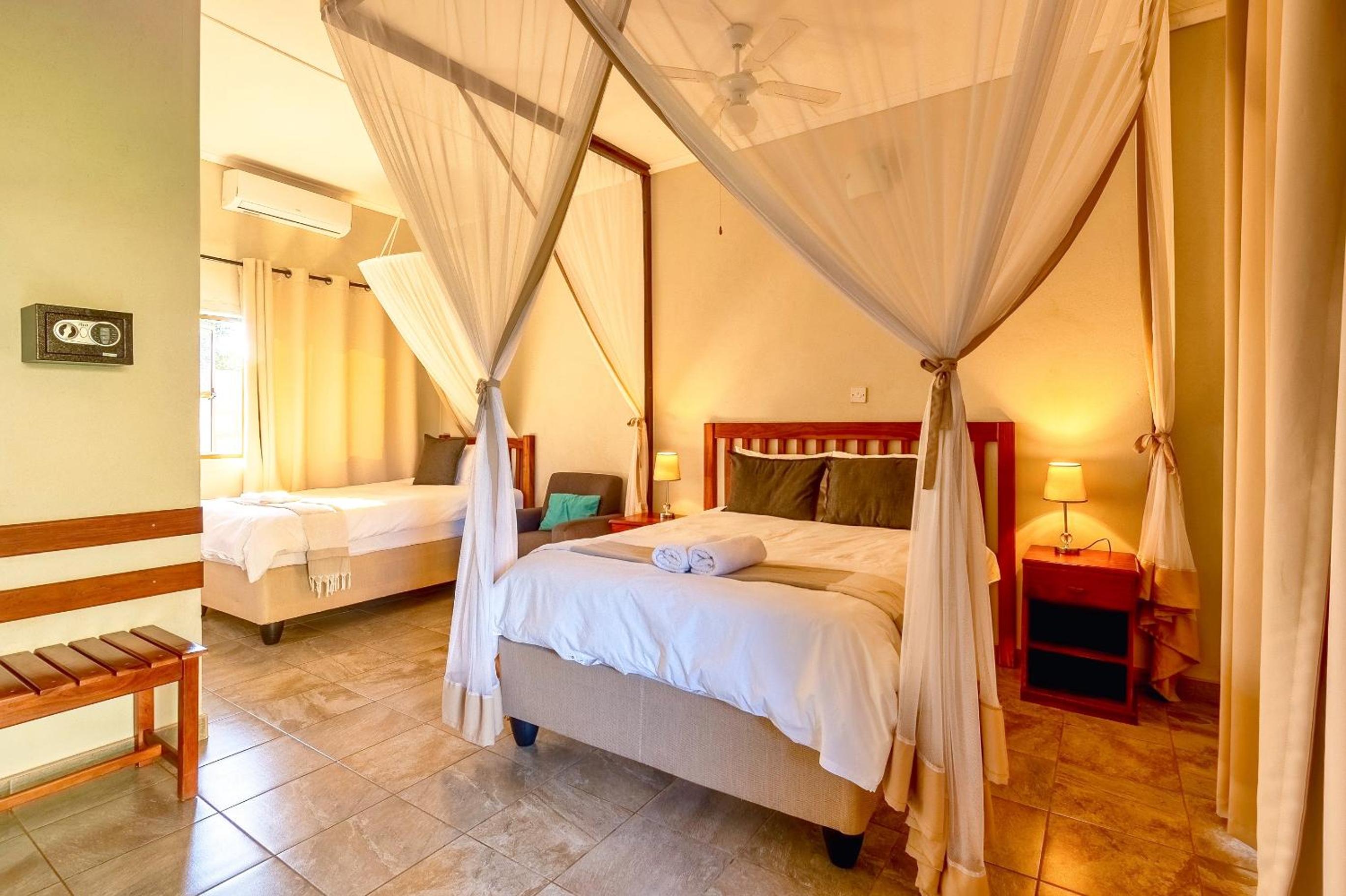 Dzimbahwe Guest Lodge