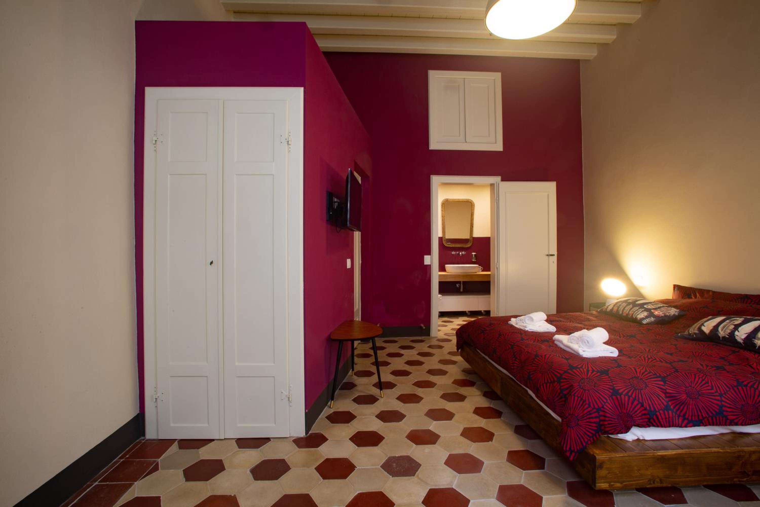 hotel room