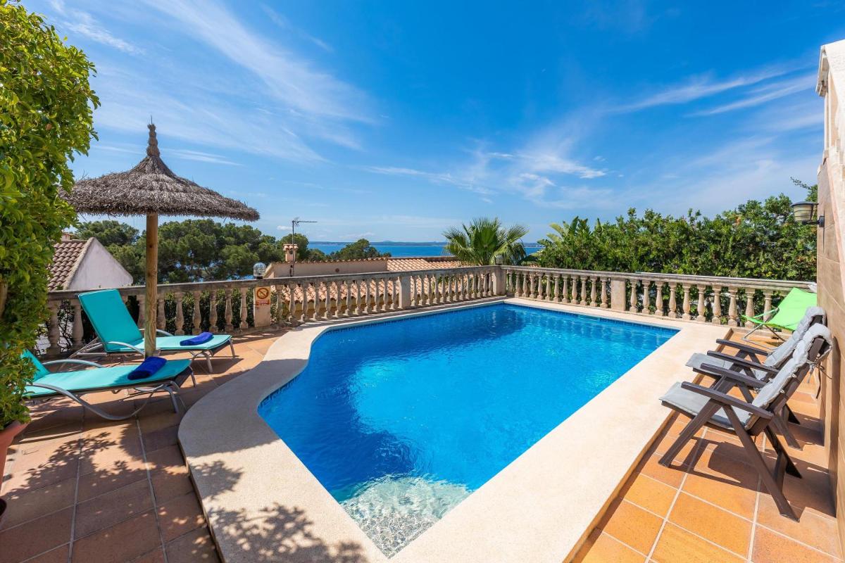 Villa Aucanada view 3