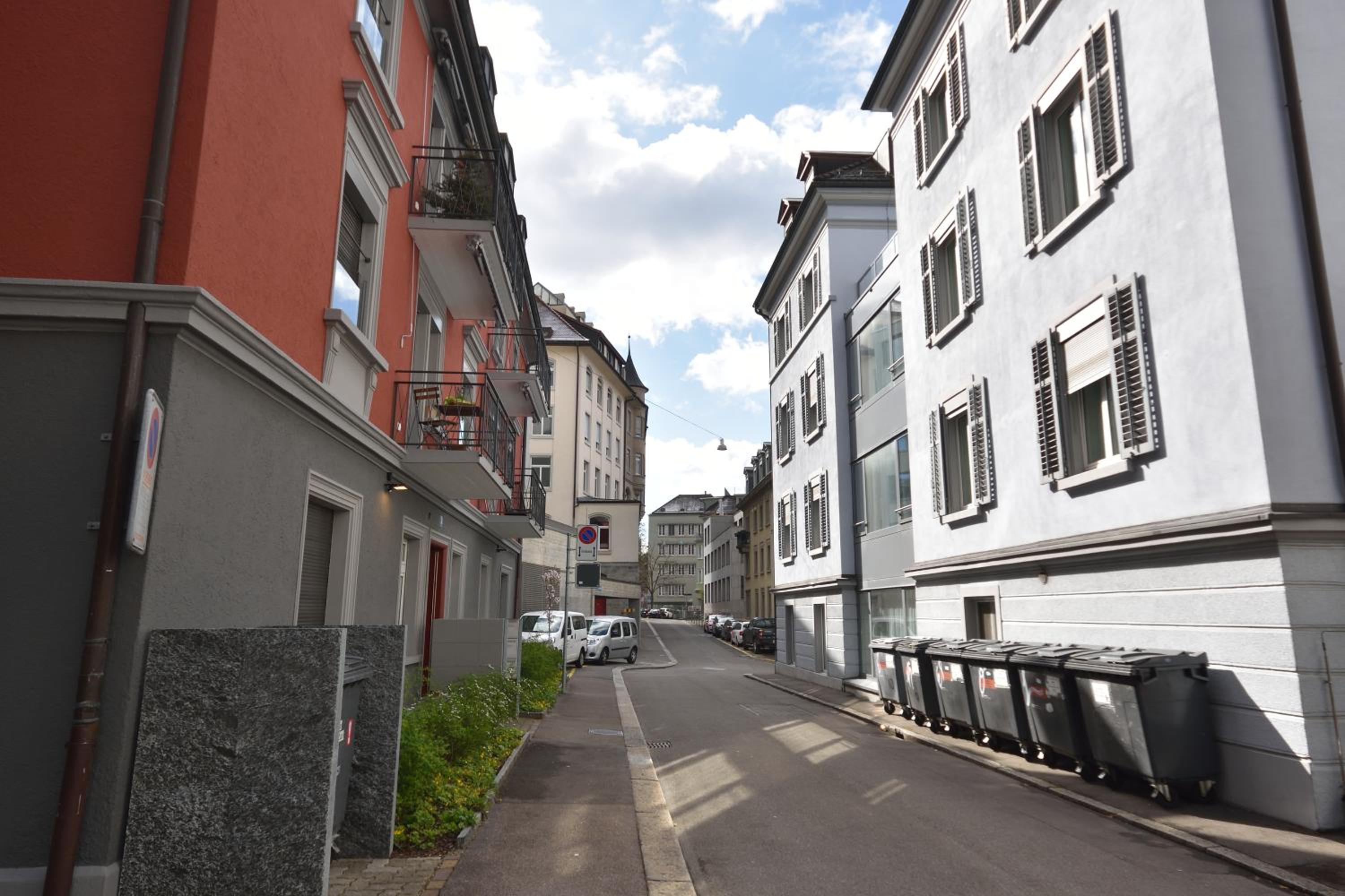 Centrally located 2BR - Color 23