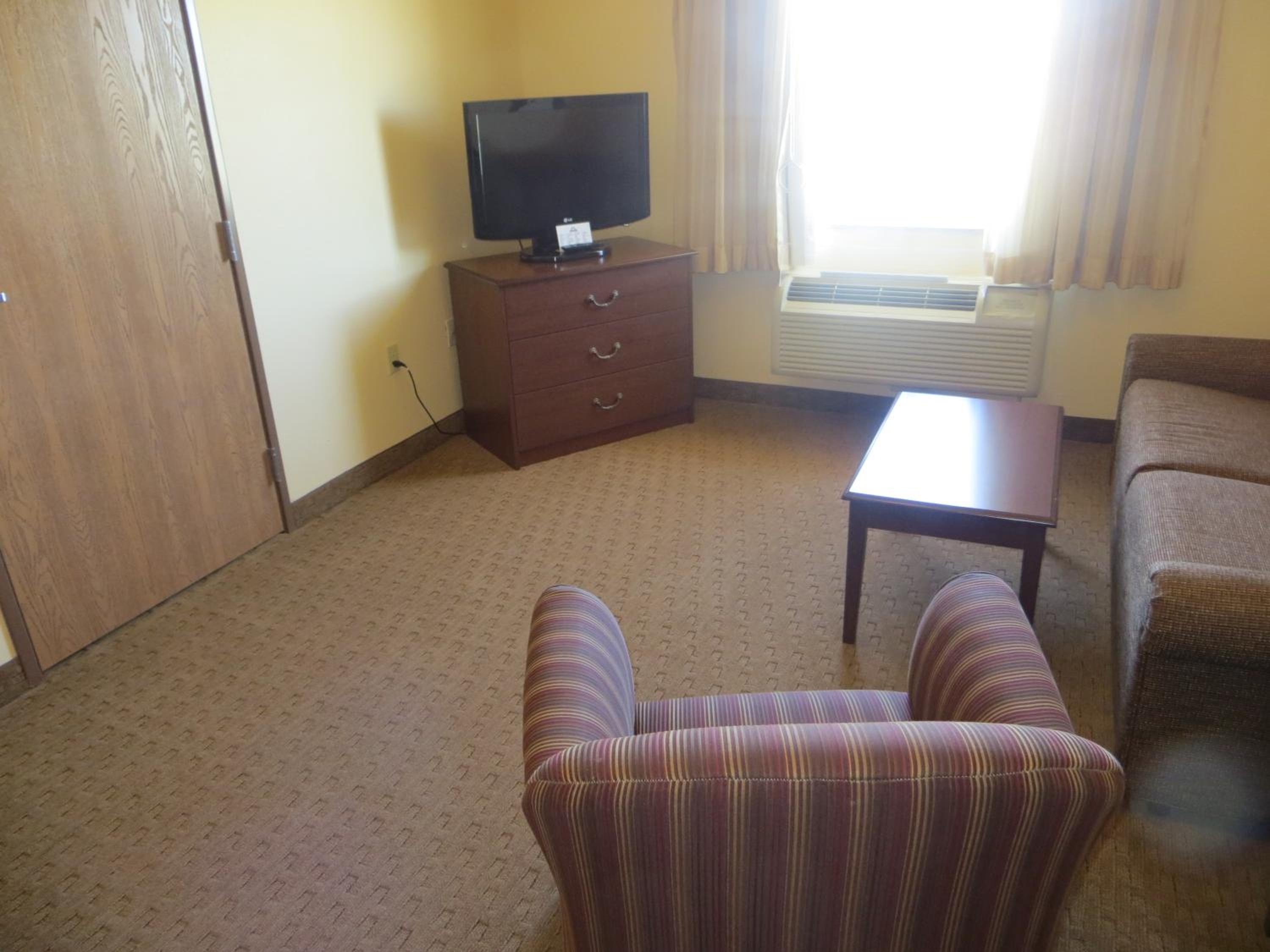 Days Inn by Wyndham Ellis - Property Image 1