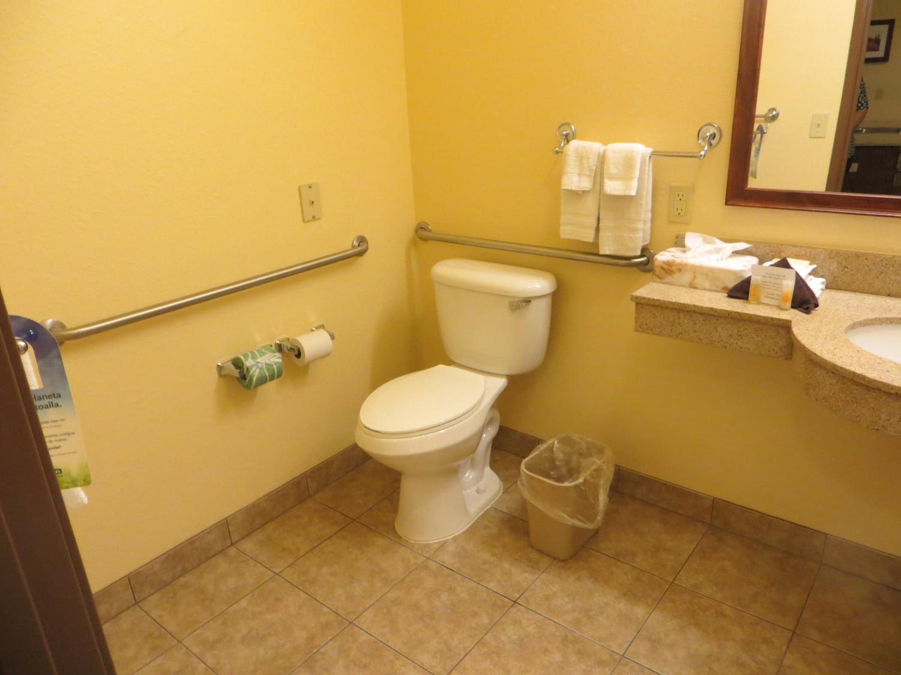 Days Inn by Wyndham Ellis - Property Image 6