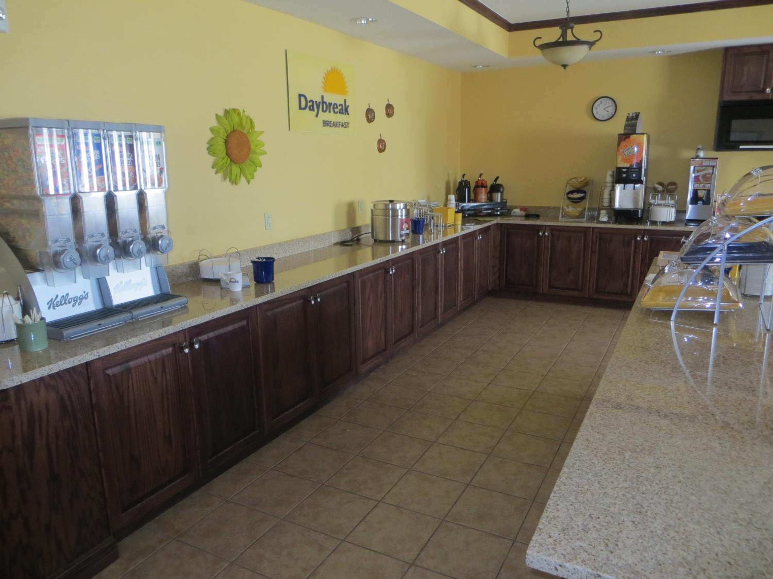 Days Inn by Wyndham Ellis - Property Image 19