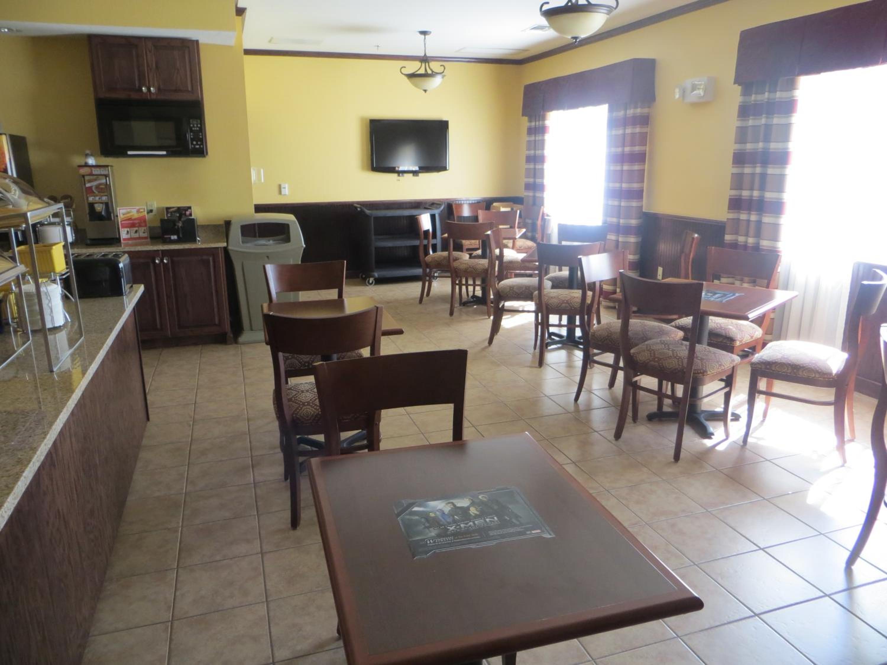 Days Inn by Wyndham Ellis - Property Image 17