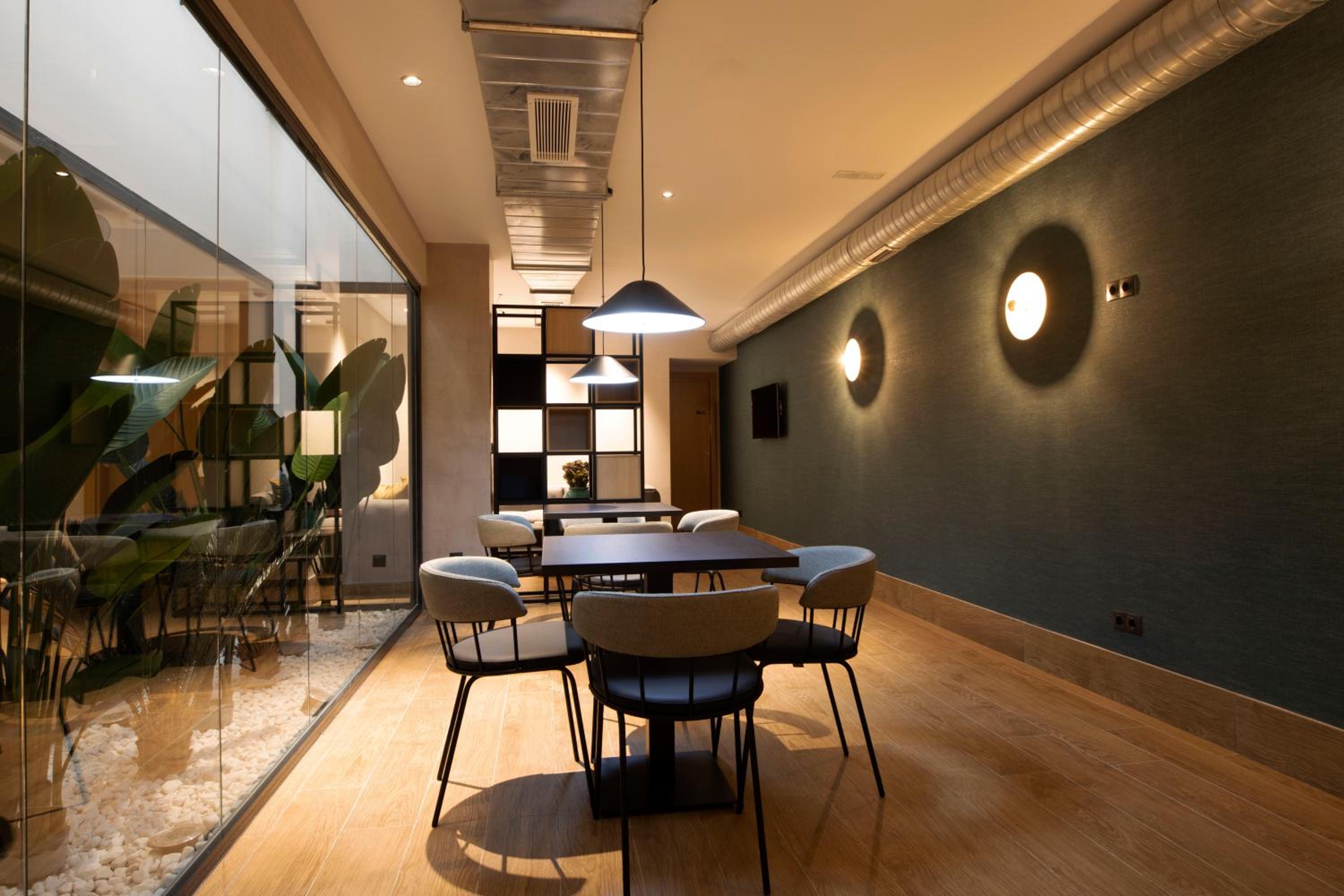 meeting & event spaces