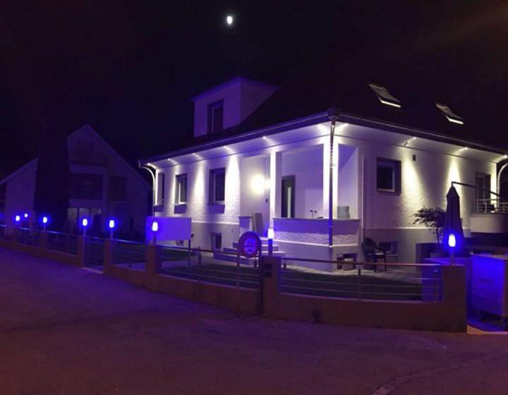 Dulliken 1 Schlafzimmer, Wohnzimmer, Küche mit Geschirr komplett, Bad