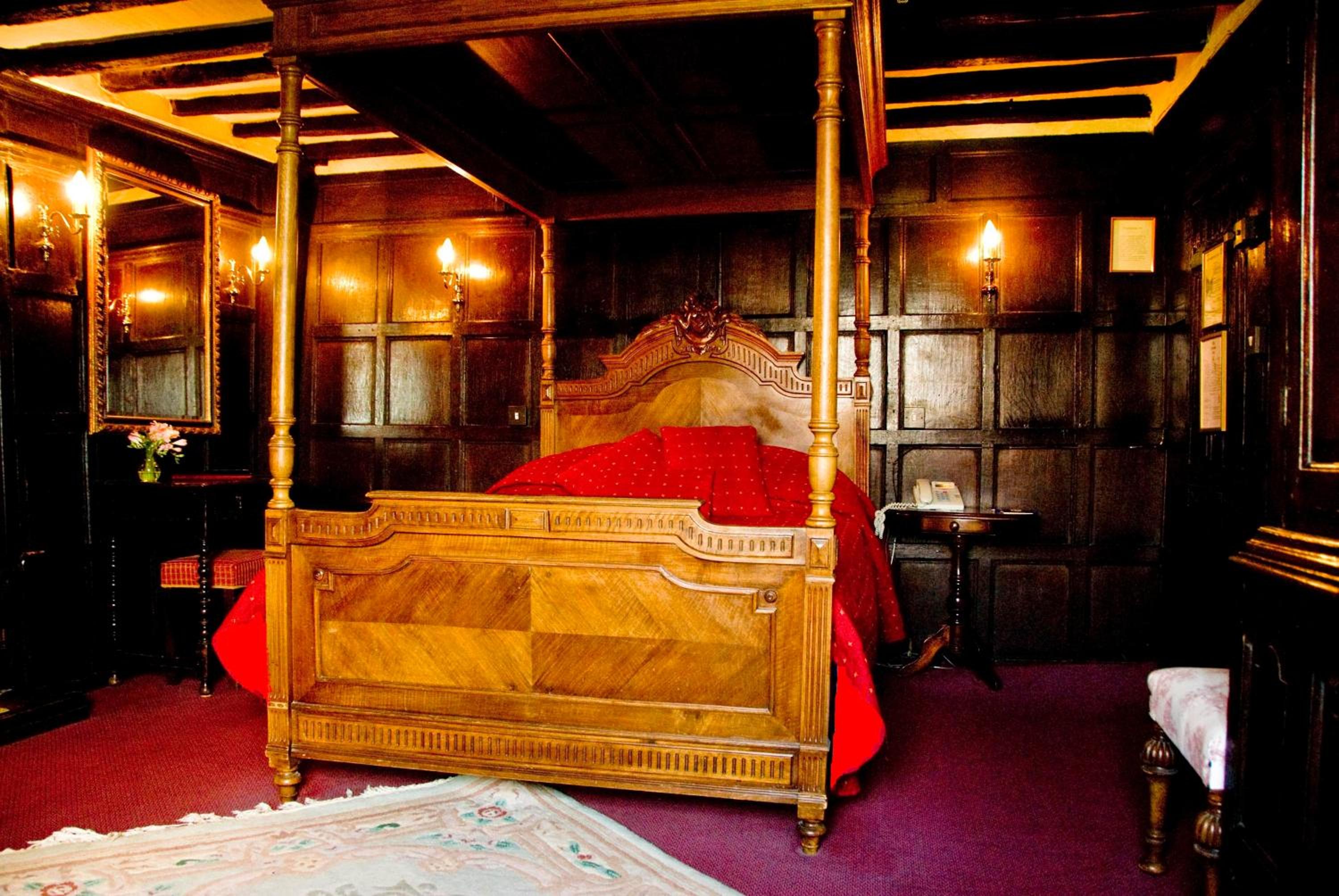 The Mermaid Inn 79