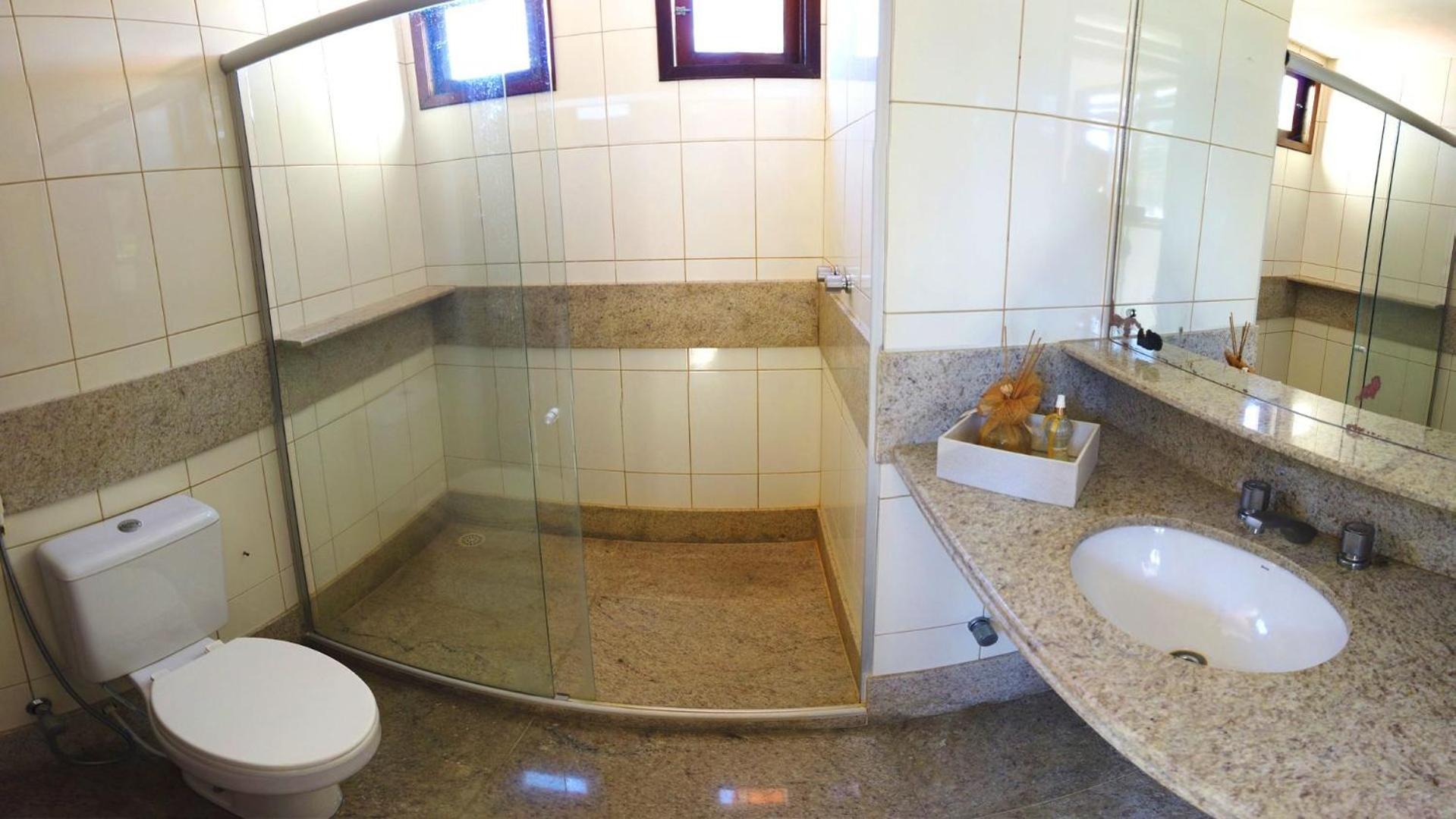 Barramares #54 - Casa com Piscina por Carpediem