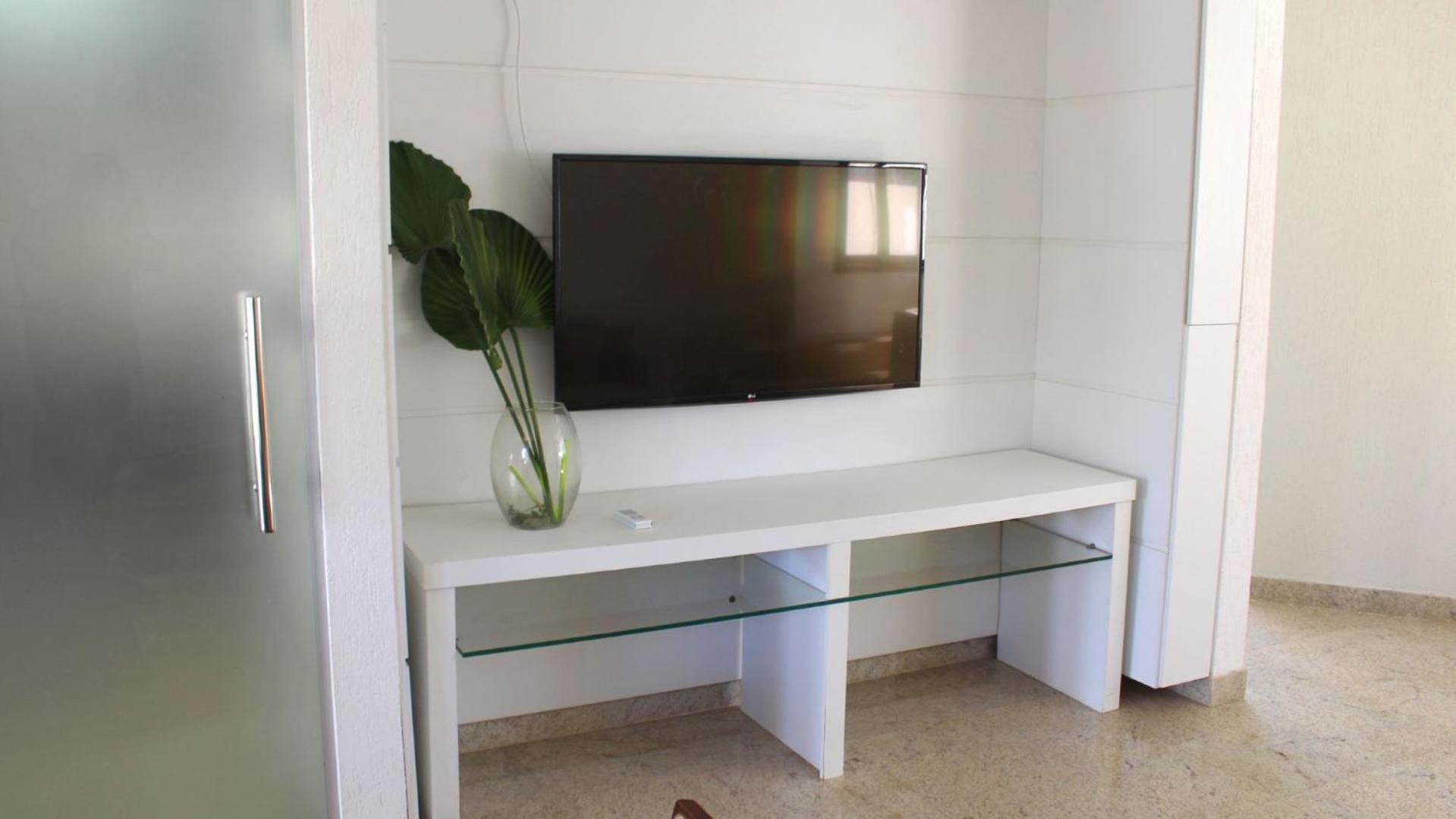Barramares #54 - Casa com Piscina por Carpediem