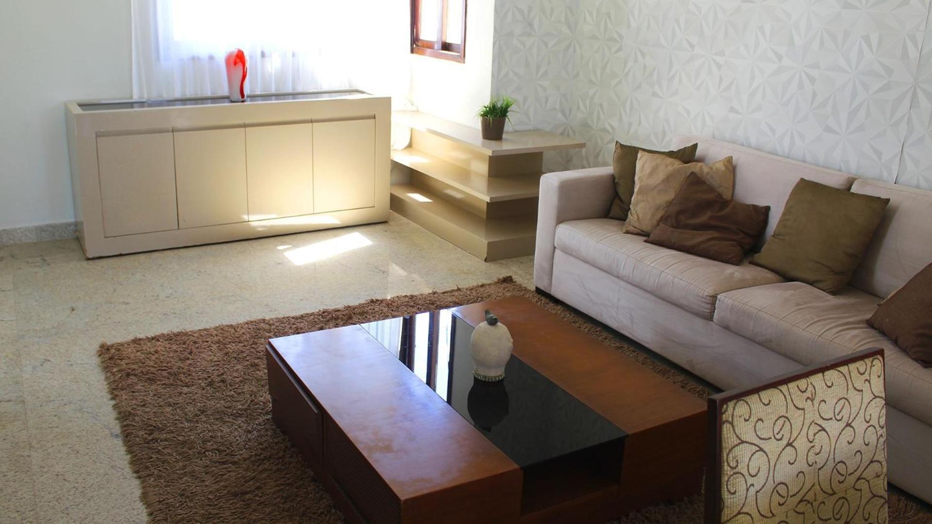 Barramares #54 - Casa com Piscina por Carpediem