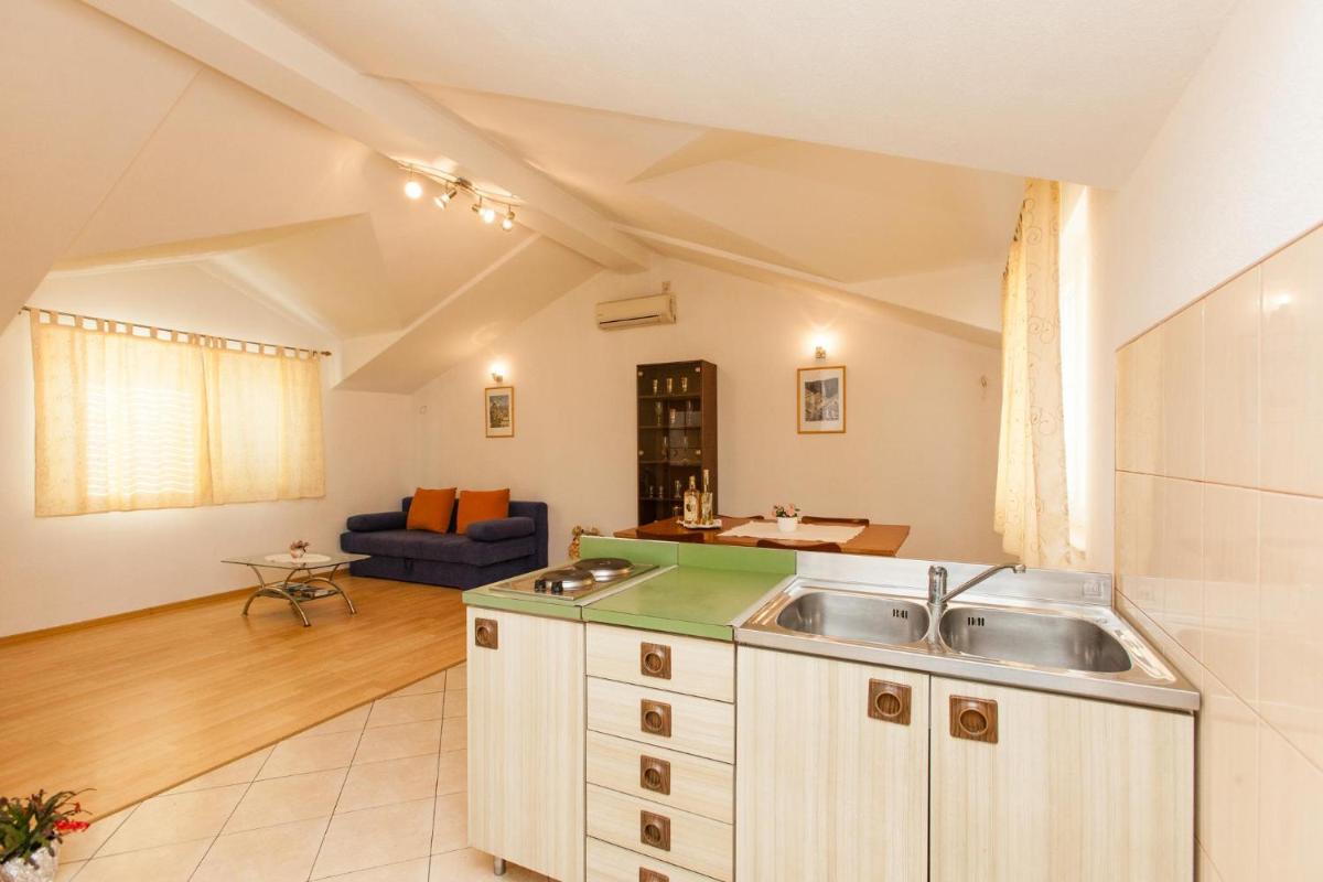 Holiday Home Beata view 5