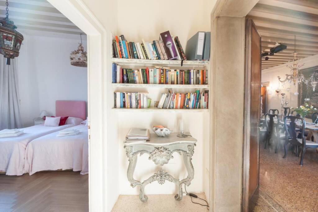 Ca' Erizzo dream apartment, spectacular views from the amazing terrace!