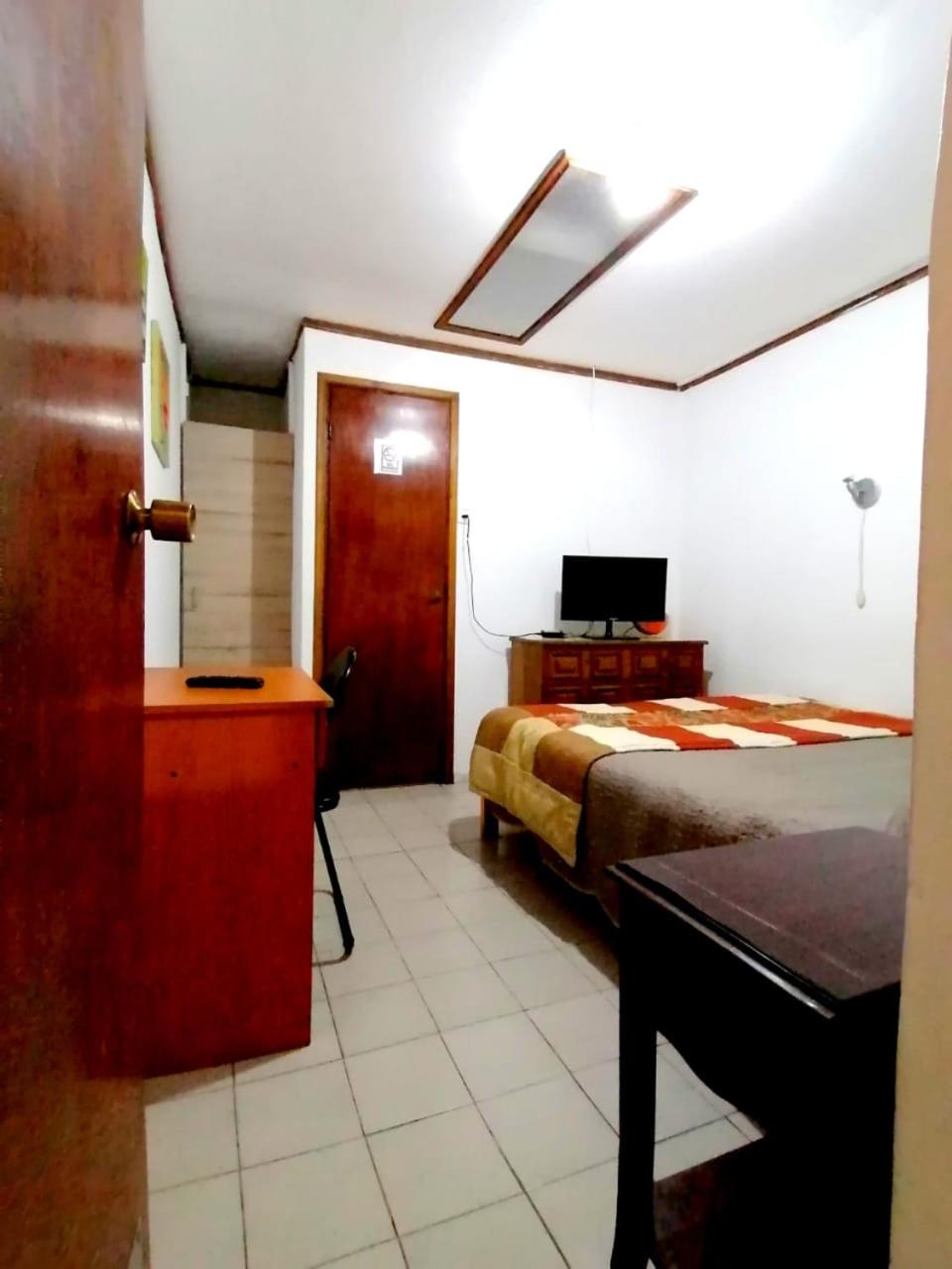 Hostal Caleta Abarca