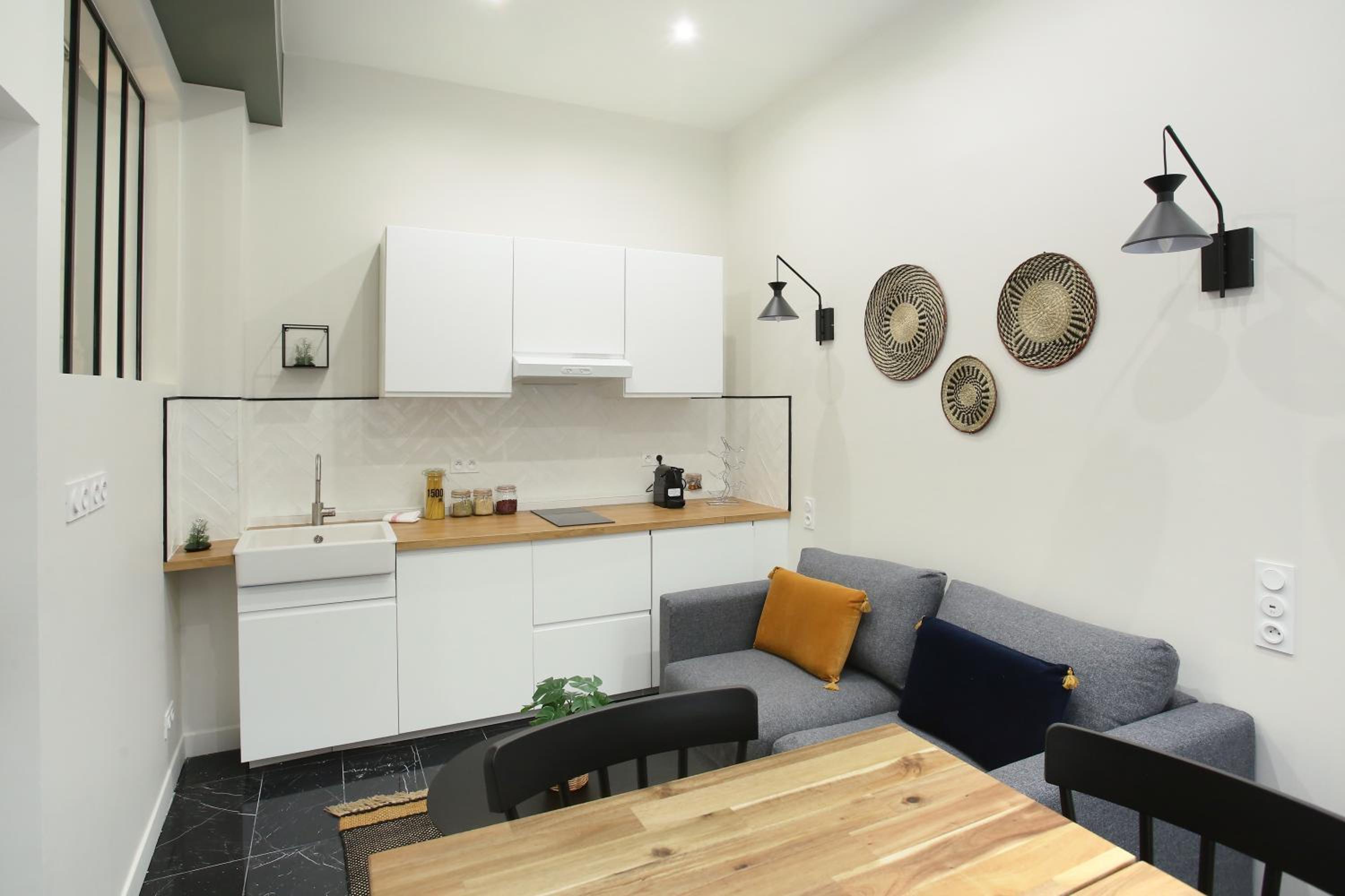 Rent a Room - Residence Charon