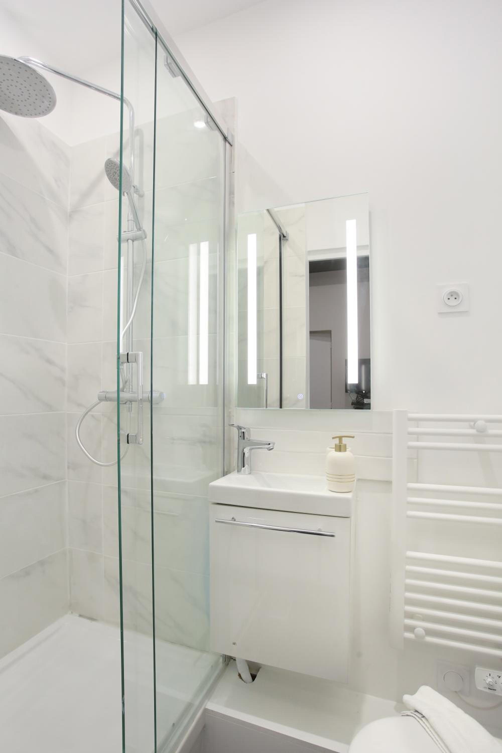 Rent a Room - Residence Charon