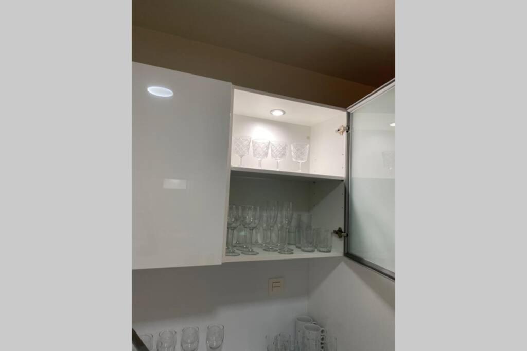 Superior 2 bedroom penthouse, almost on the beach. photo 2