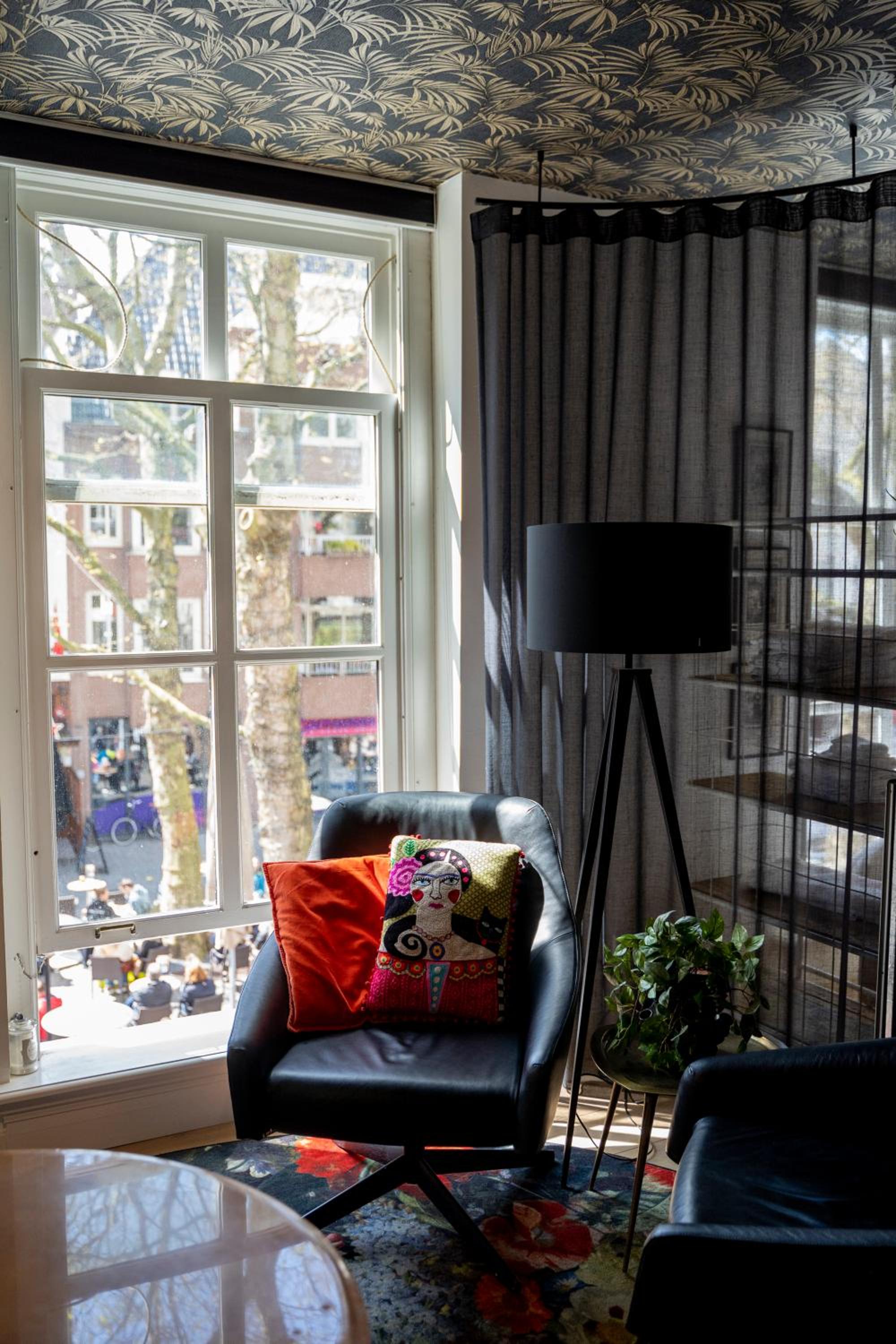 Ginny's studio op de Grote Markt view 3
