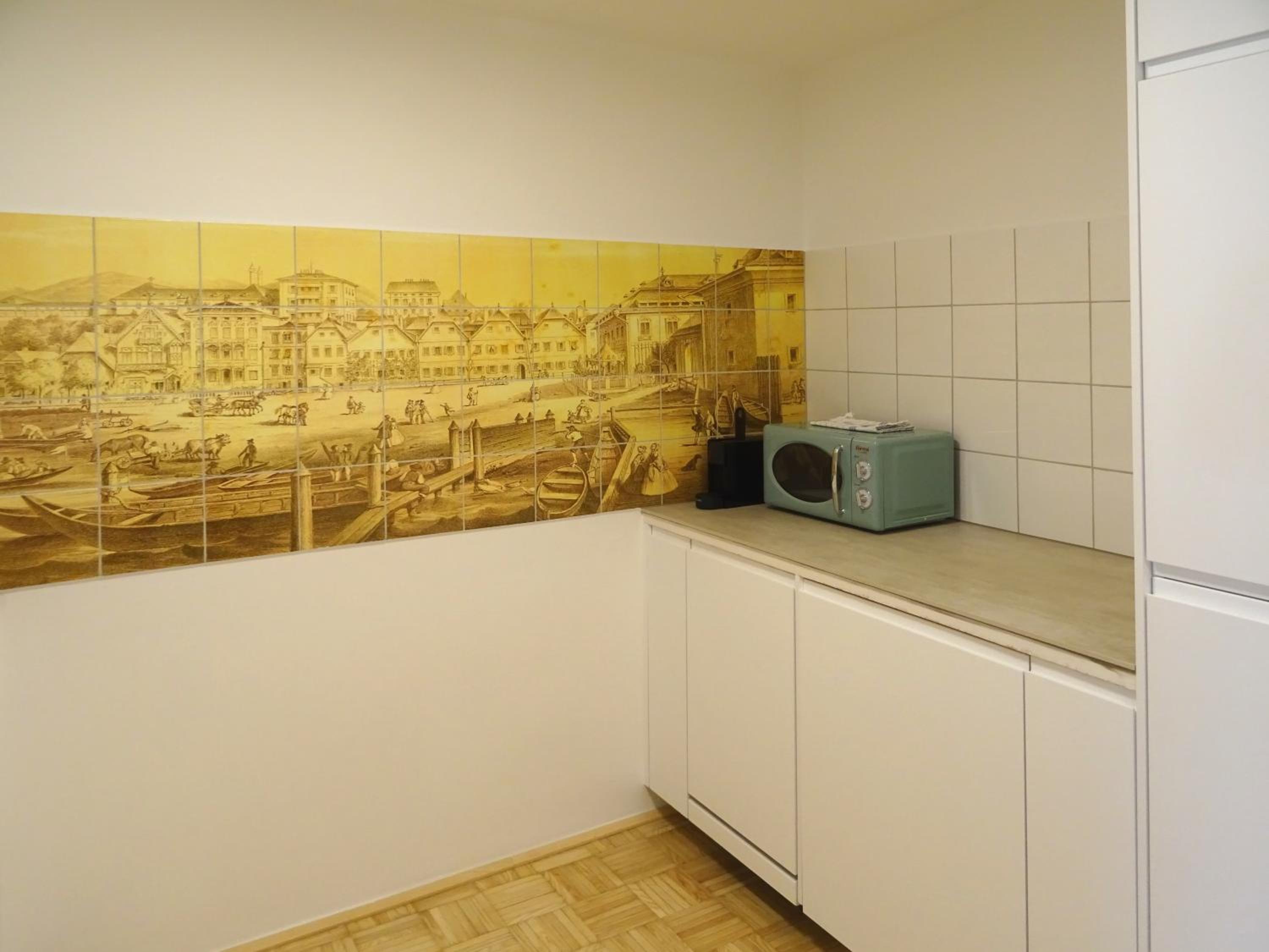 Convenient and Functional Apartment in the Center view 3